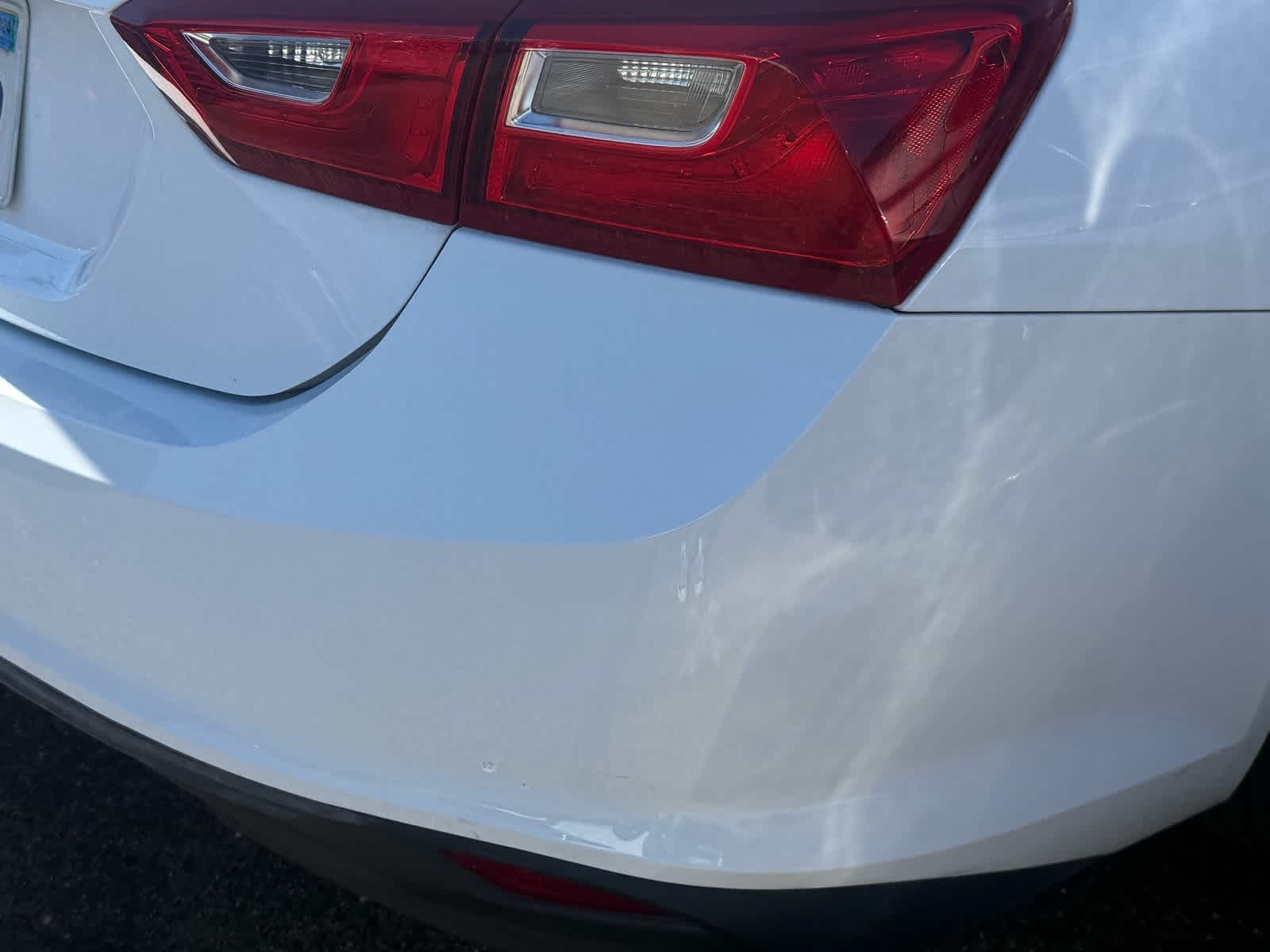 Thumbnail: 2018 Chevrolet Malibu - 16