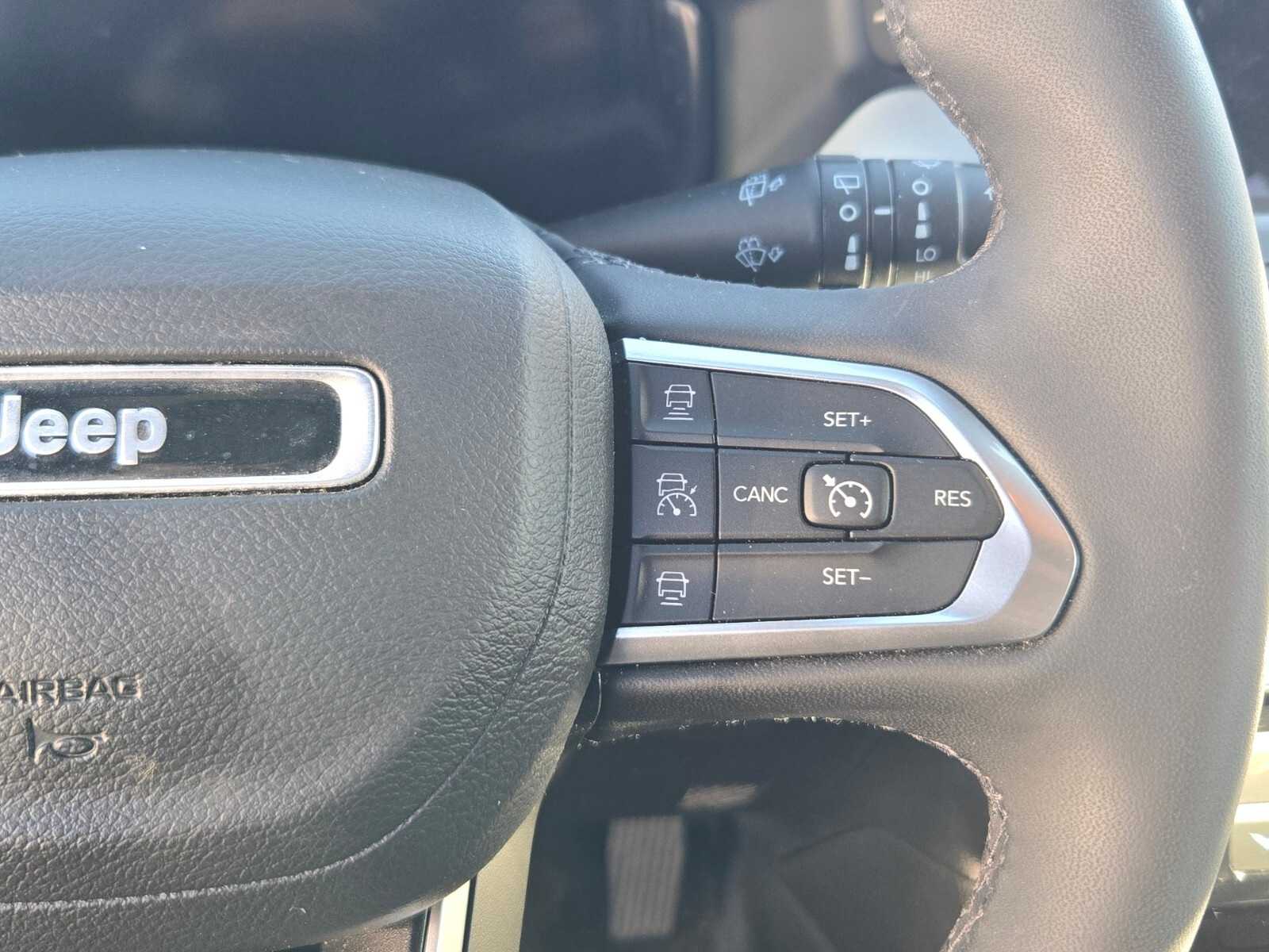 Thumbnail: 2023 Jeep Compass - 17