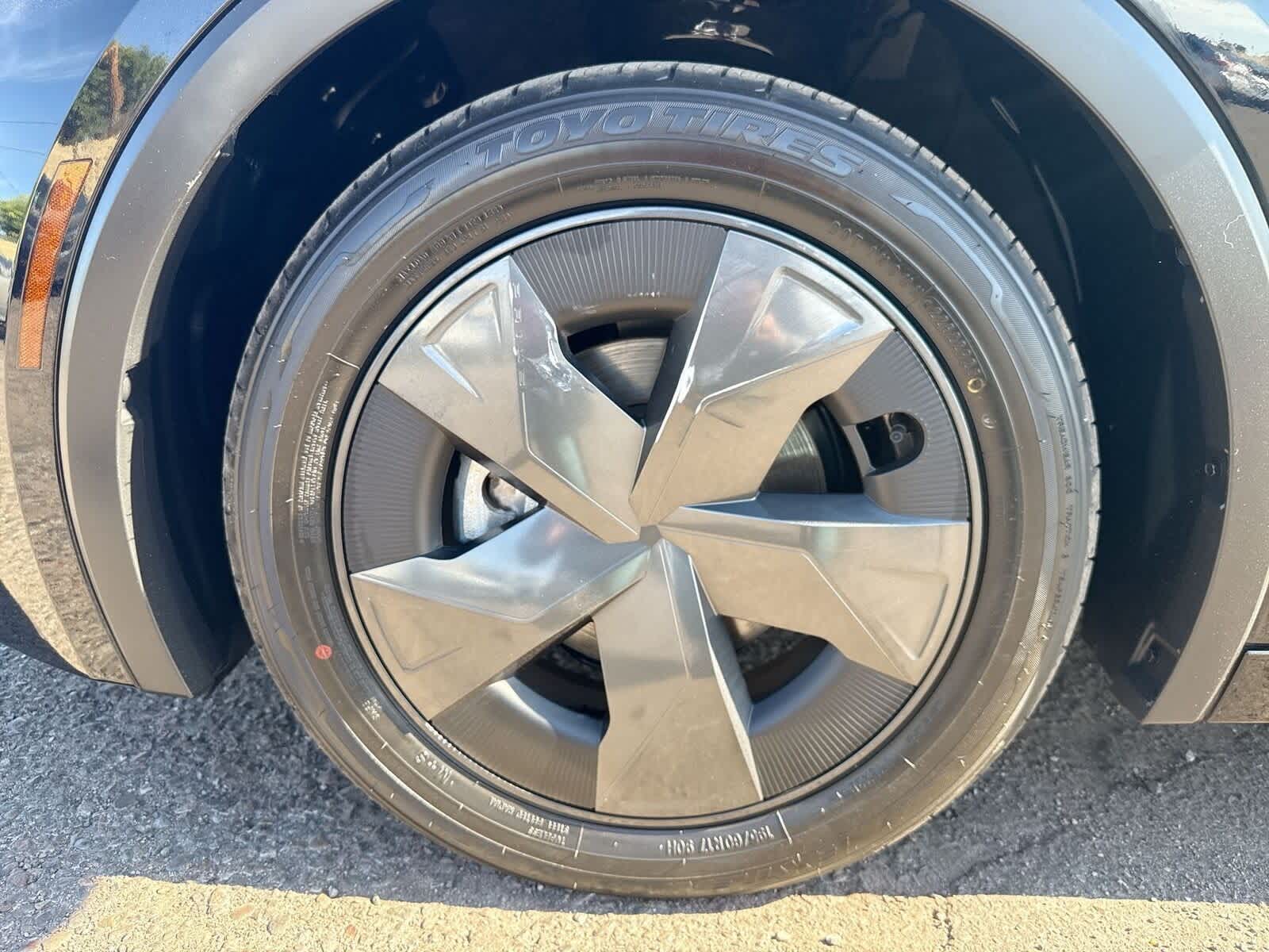 Thumbnail: 2024 Toyota Prius - 10