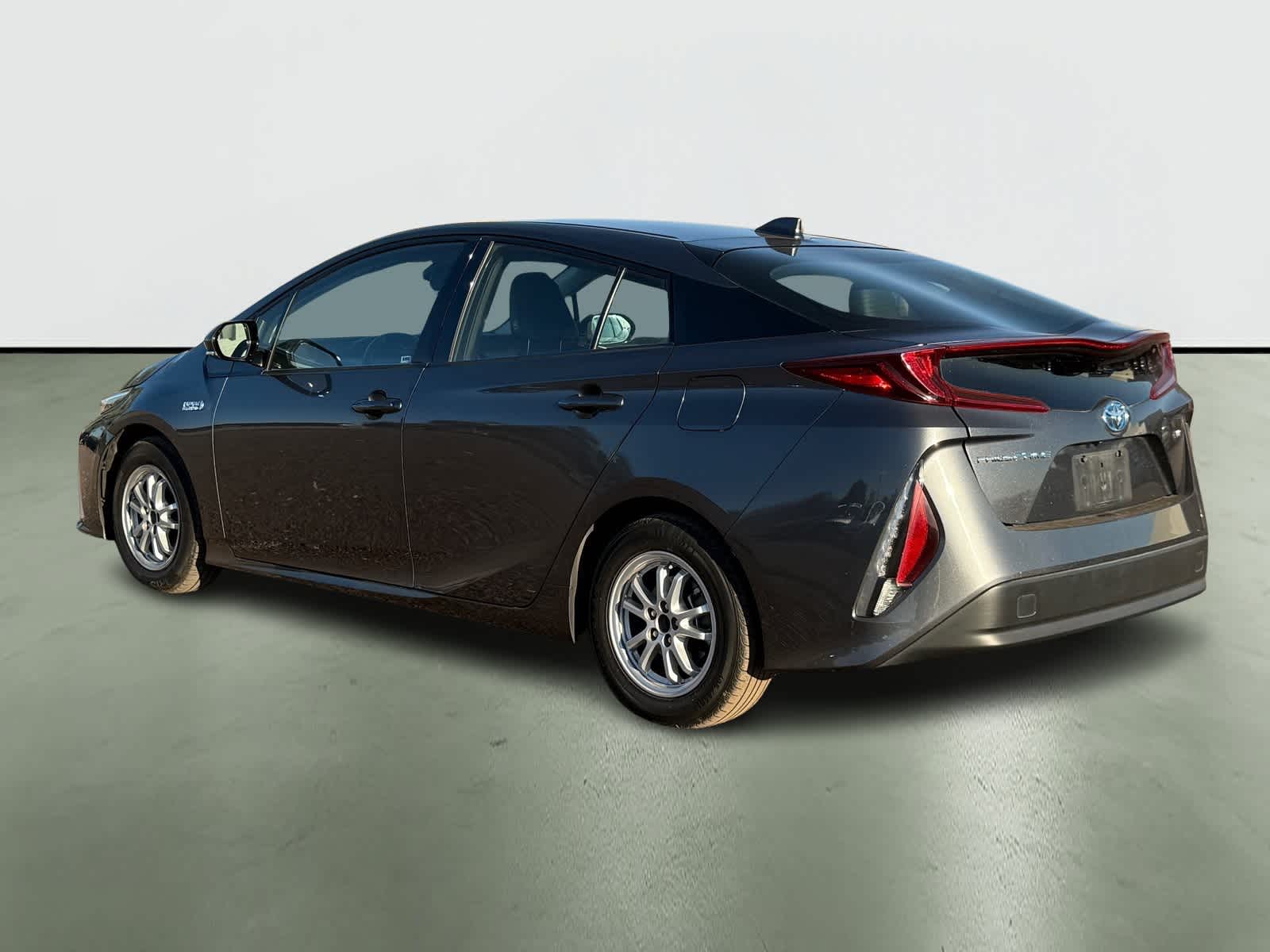 Thumbnail: 2020 Toyota Prius Prime - 3