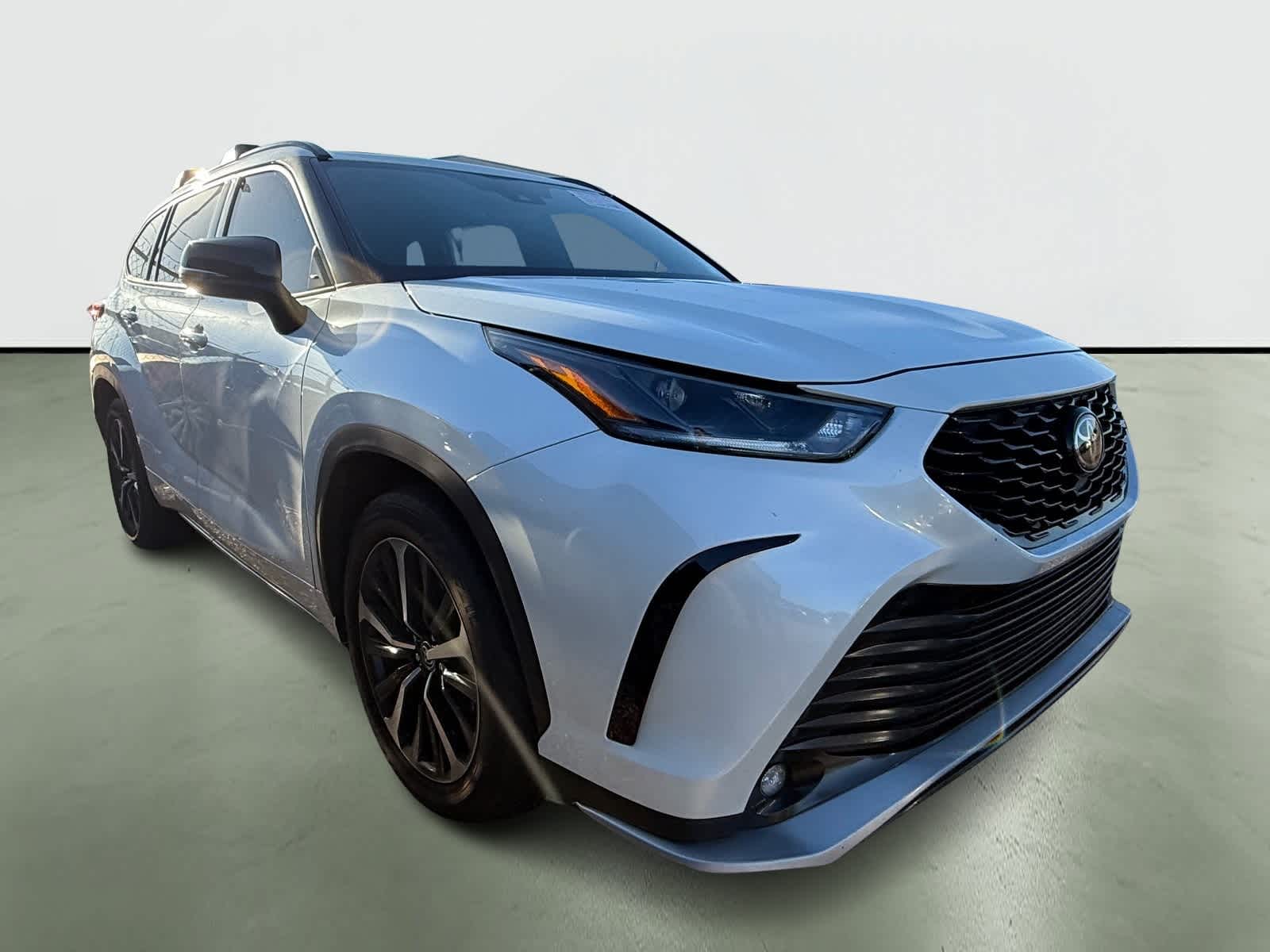 Thumbnail: 2021 Toyota Highlander - 5