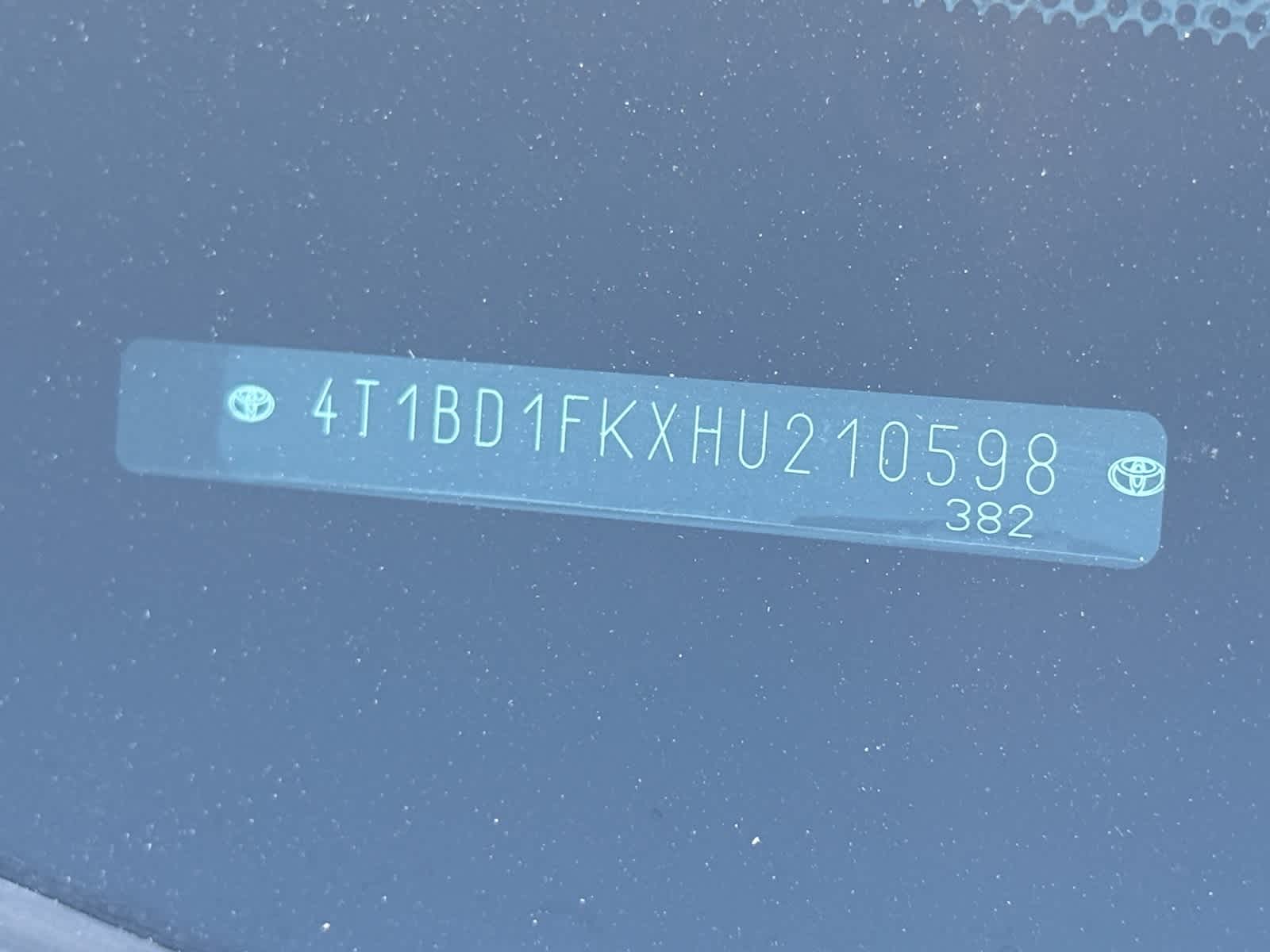 2017 Toyota Camry LE 22