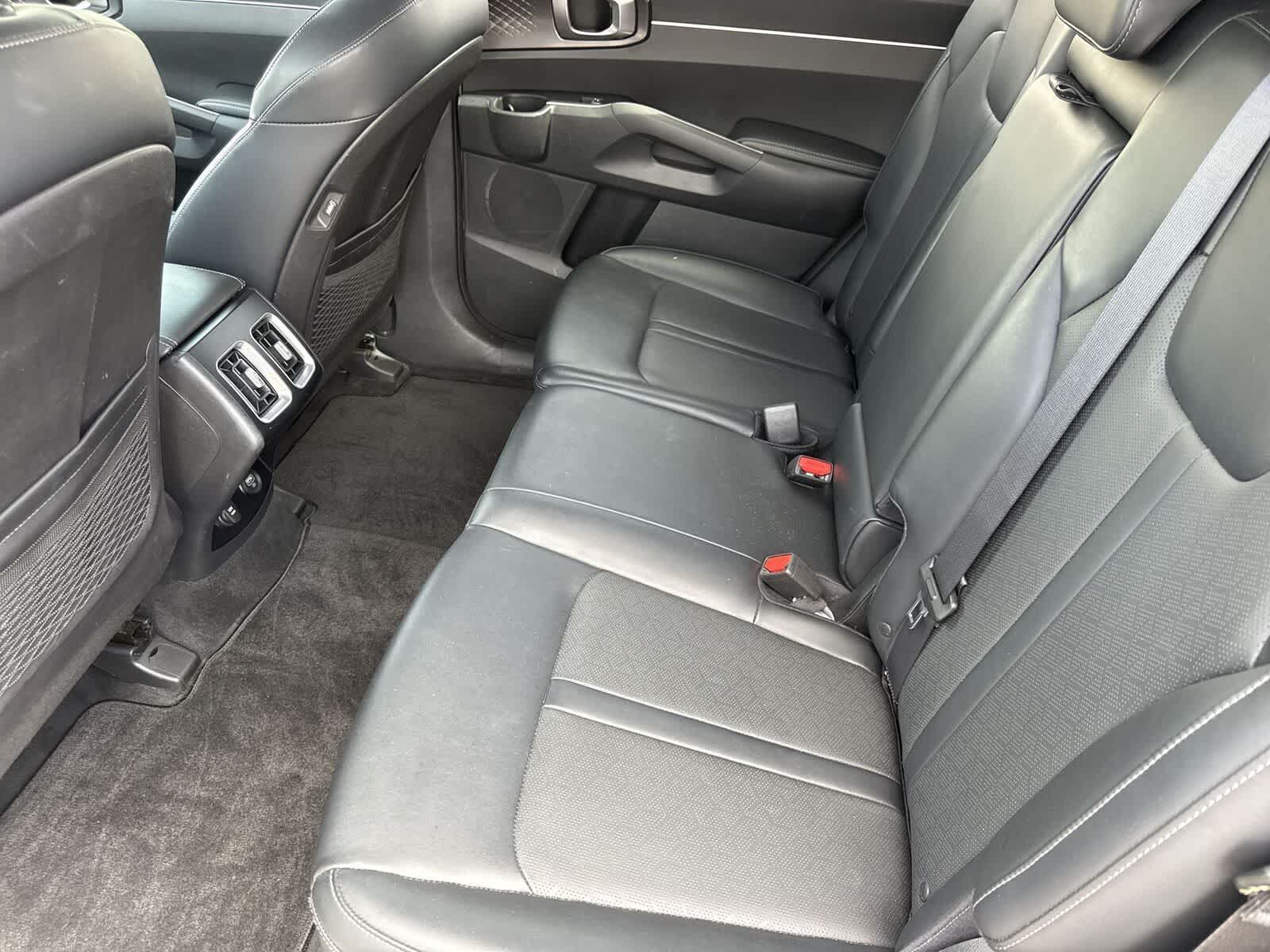 Thumbnail: 2021 Kia Sorento - 15