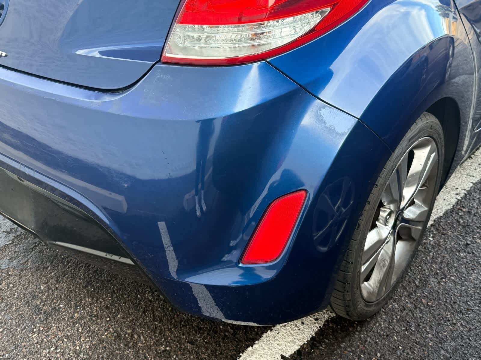 Thumbnail: 2017 Hyundai Veloster - 18