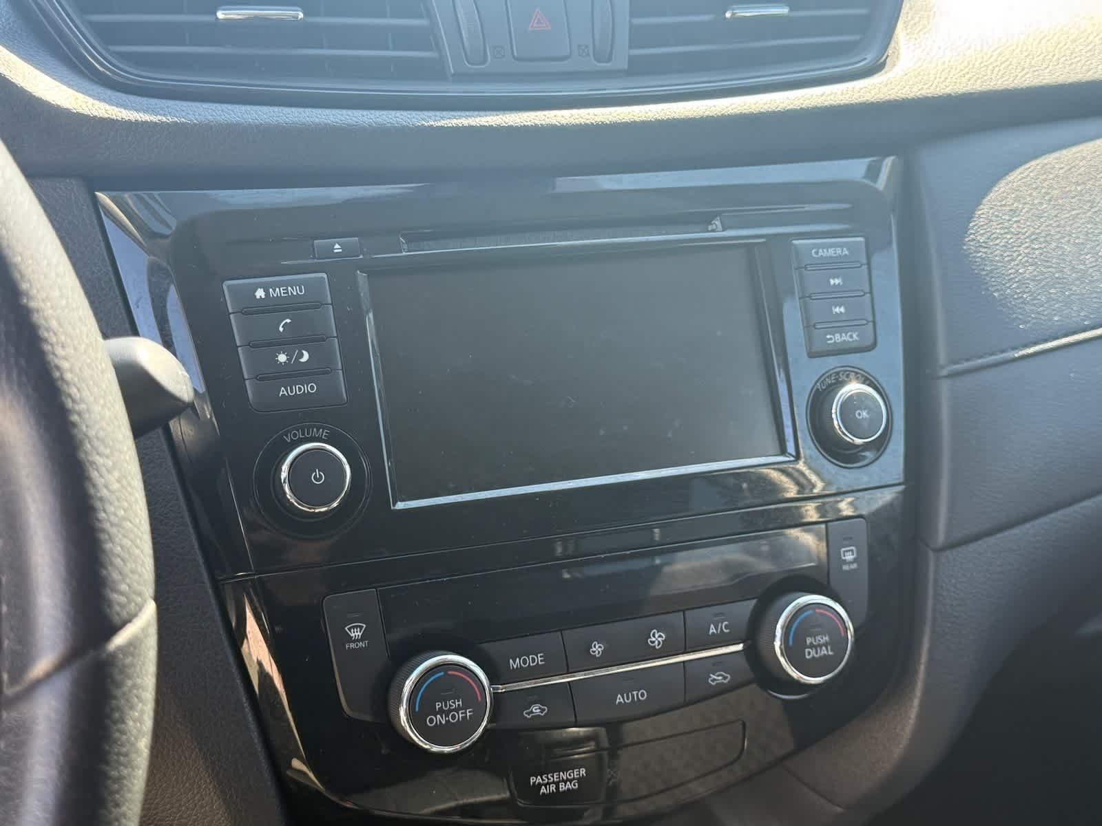 Thumbnail: 2020 Nissan Rogue - 17