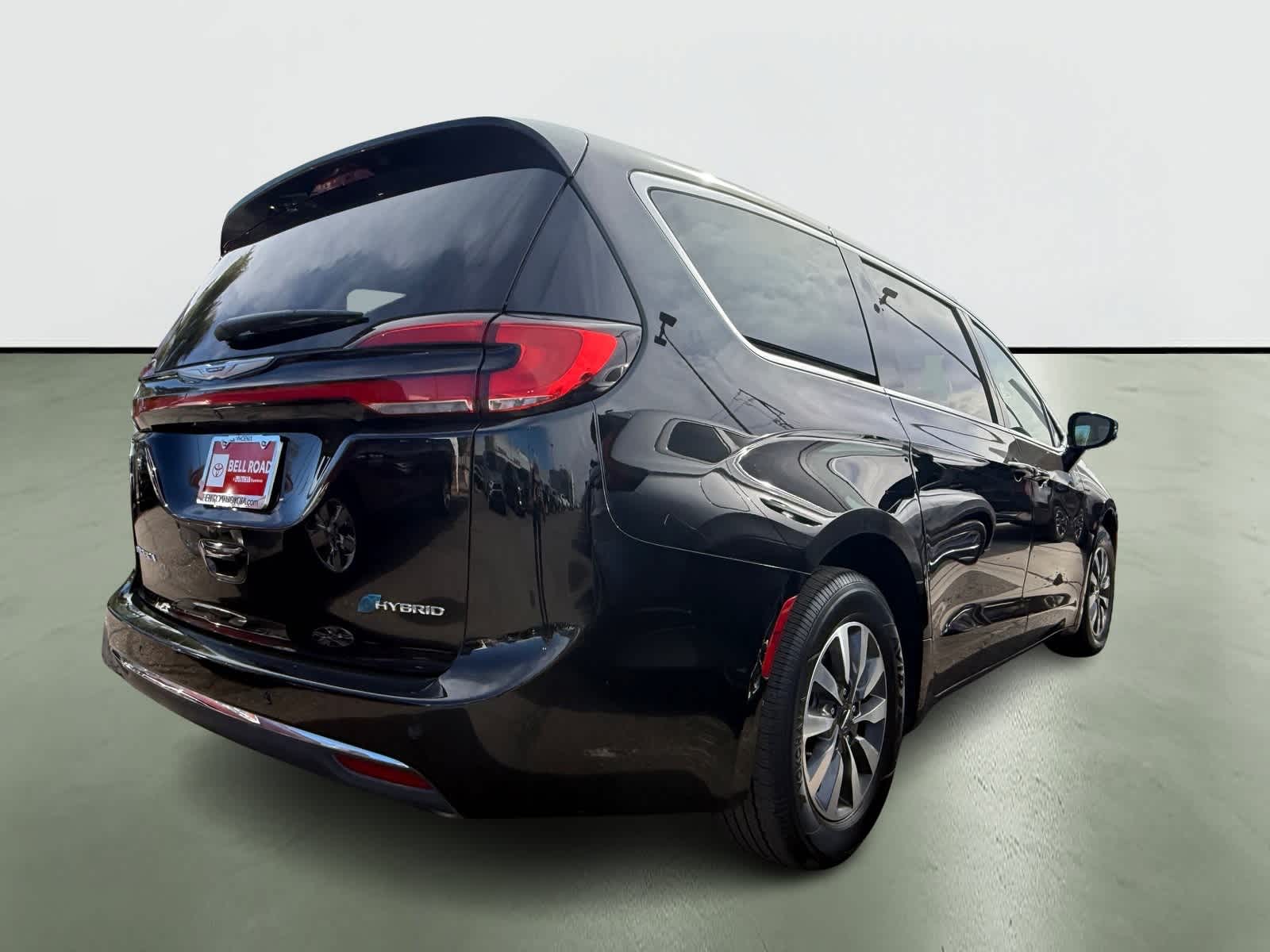 Thumbnail: 2024 Chrysler Pacifica - 4