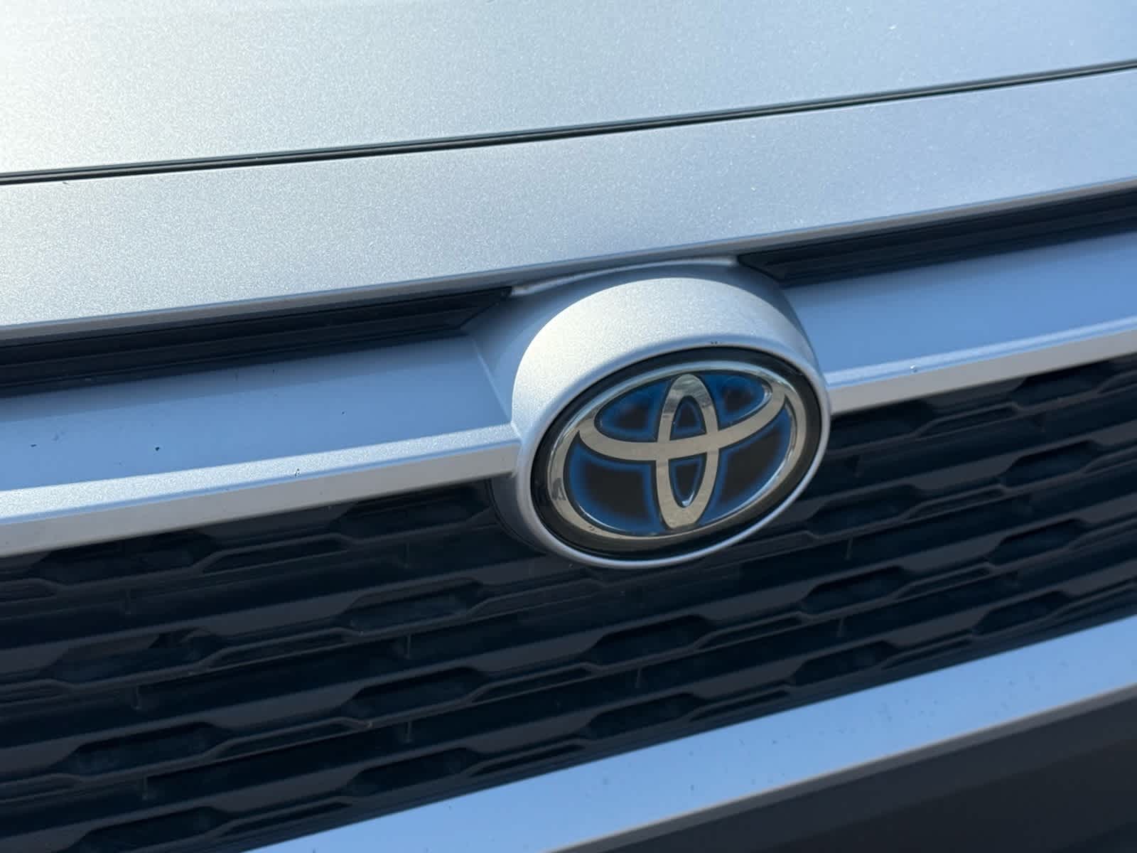 Thumbnail: 2021 Toyota RAV4 - 19