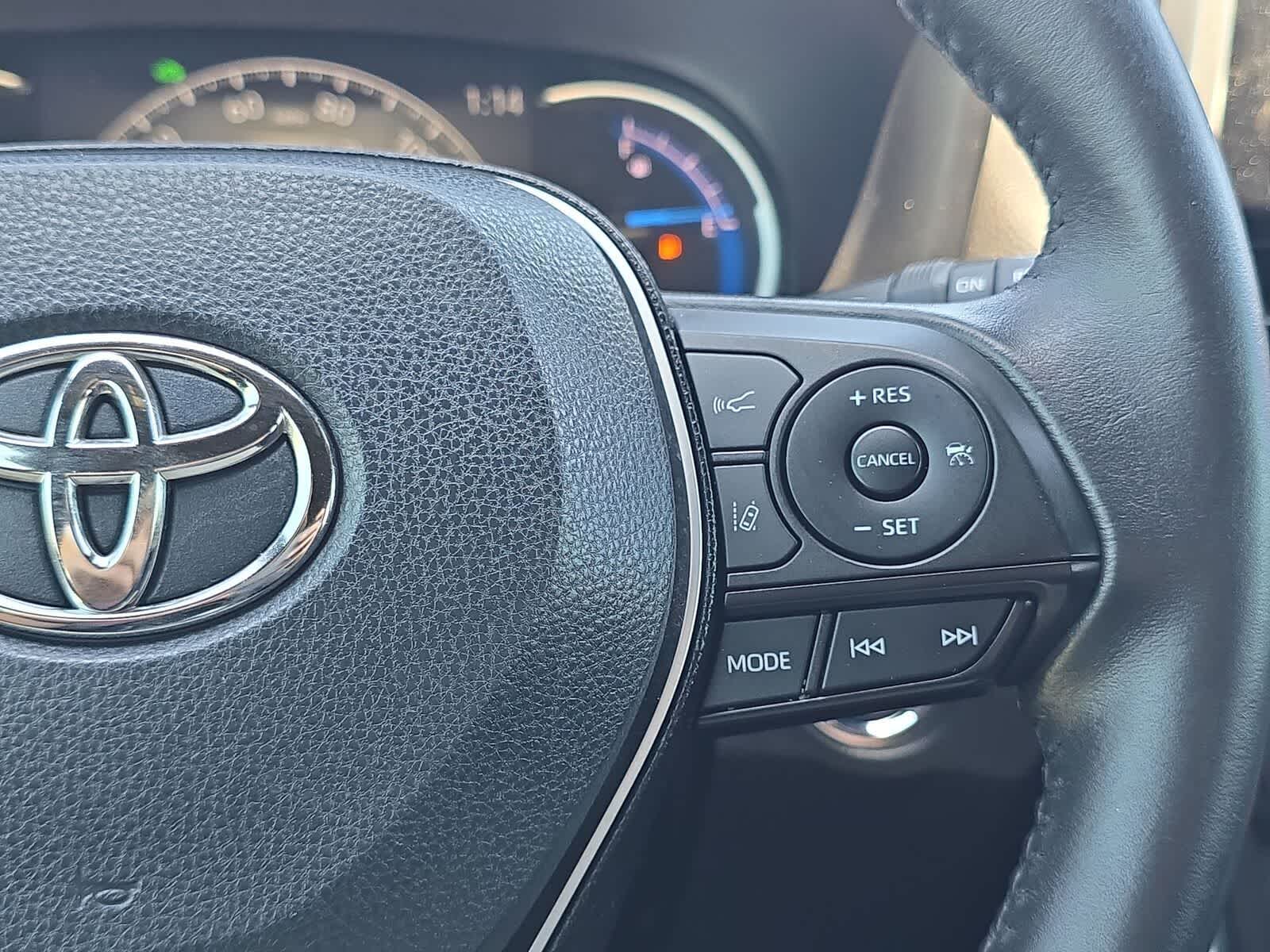 Thumbnail: 2020 Toyota RAV4 - 29