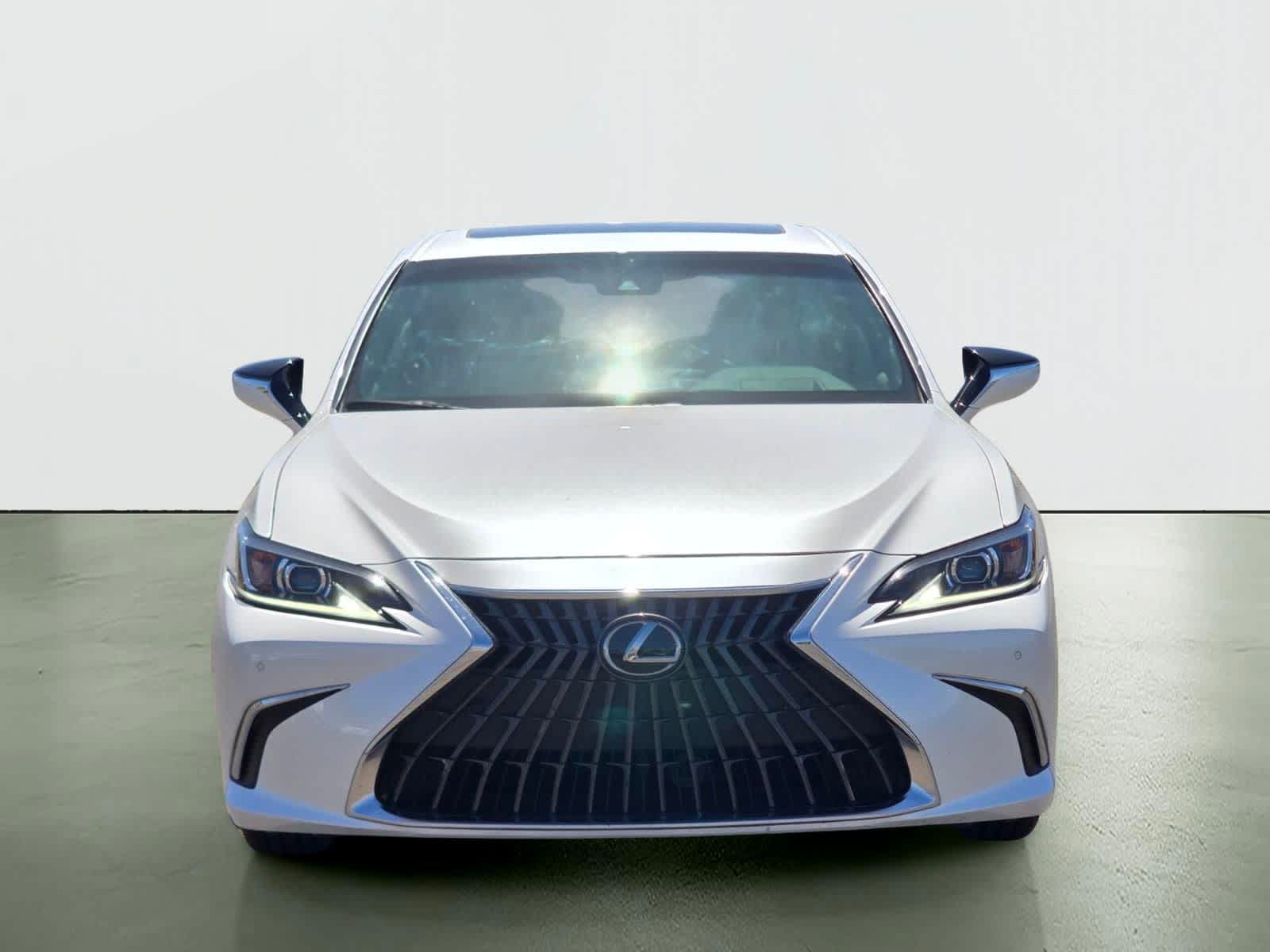Thumbnail: 2025 Lexus ES - 9