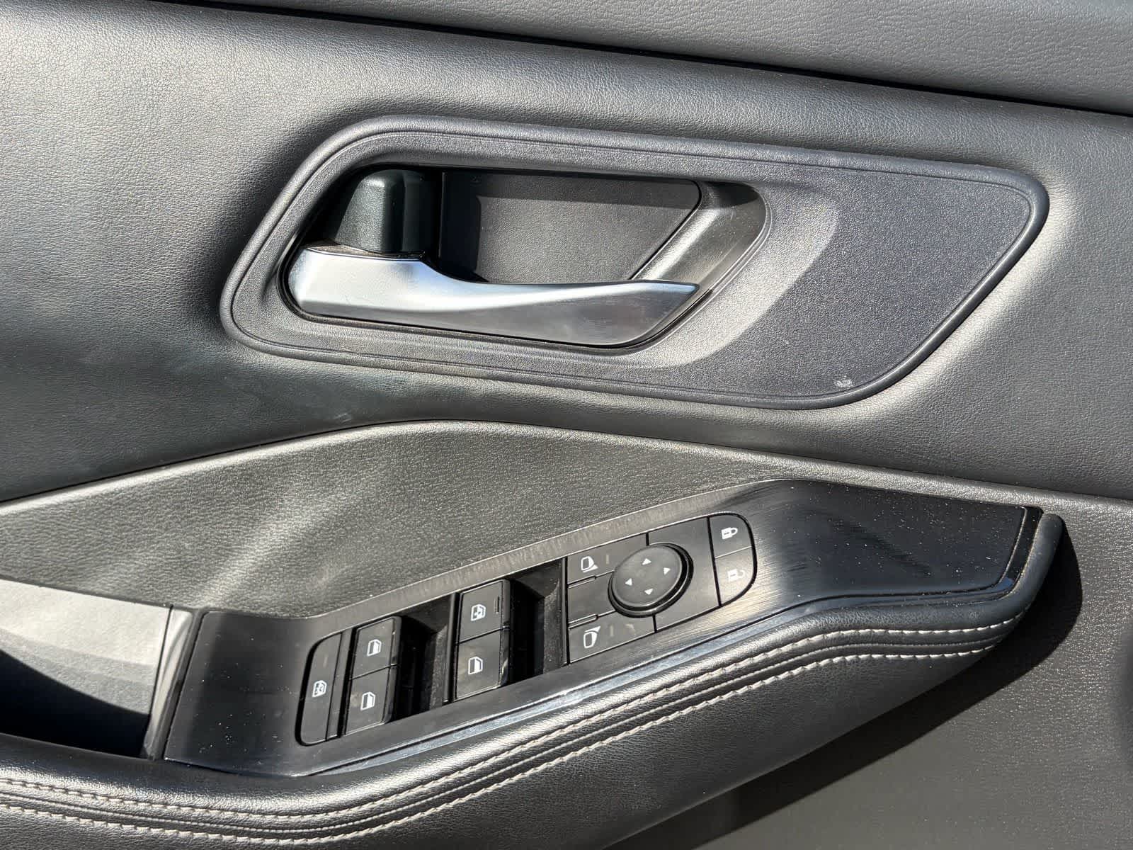 Thumbnail: 2024 Nissan Rogue - 15