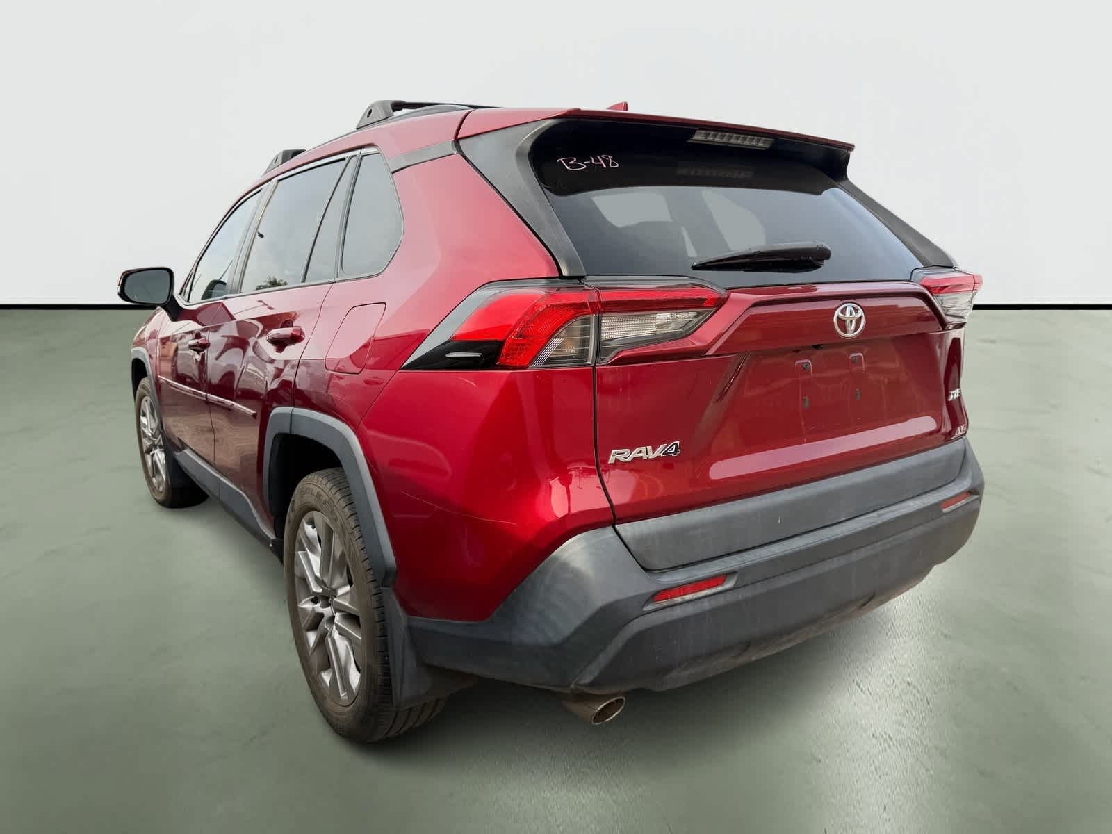 Thumbnail: 2021 Toyota RAV4 - 3