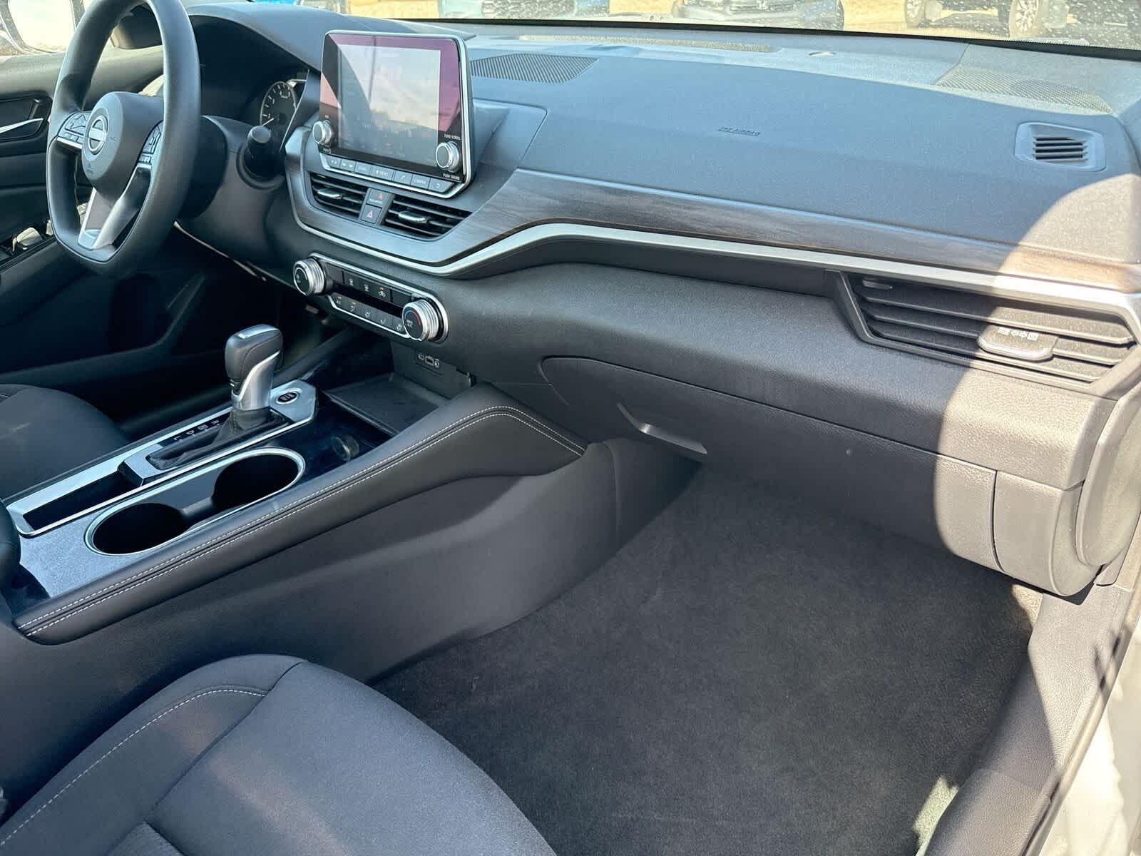 Thumbnail: 2023 Nissan Altima - 11