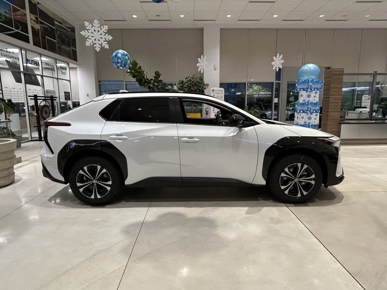 2024 Toyota bZ4X XLE 7