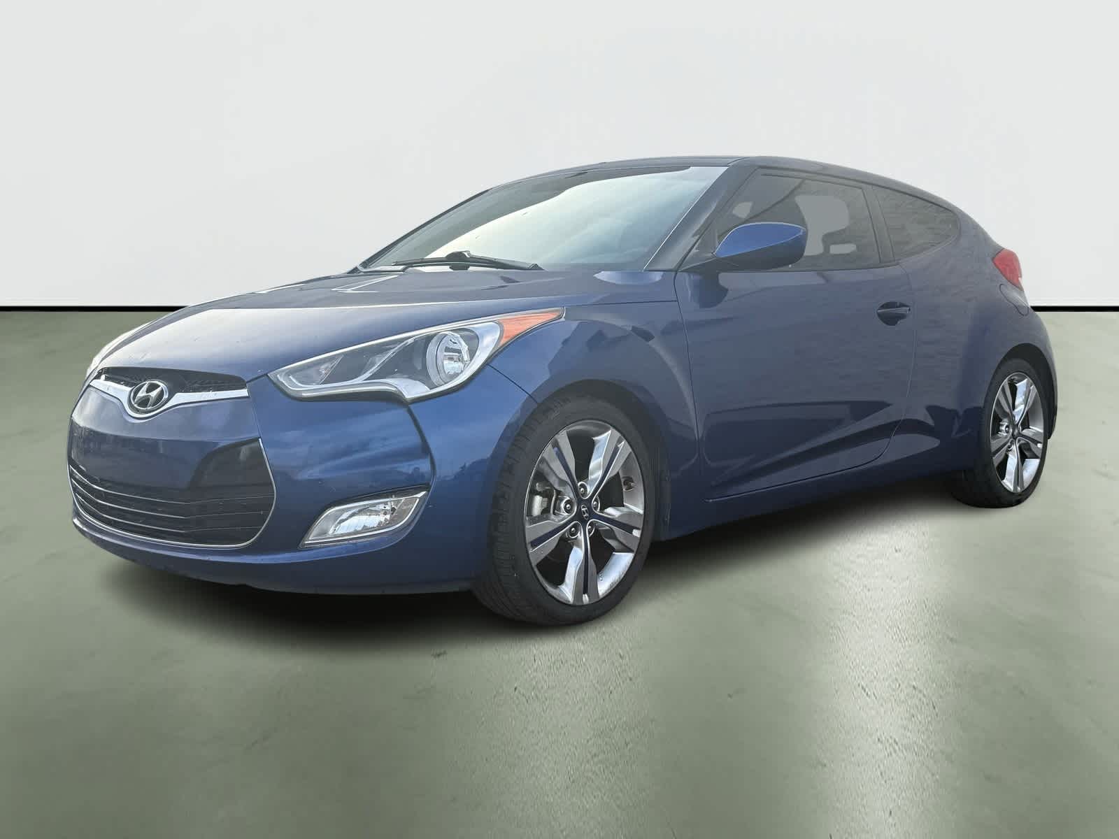 Thumbnail: 2017 Hyundai Veloster - 2