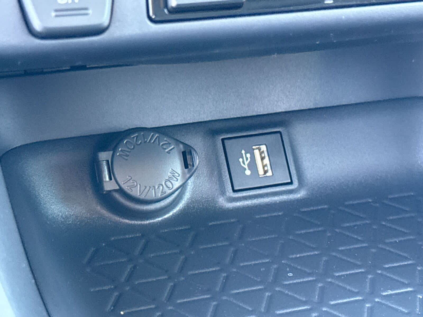 Thumbnail: 2025 Toyota RAV4 - 23