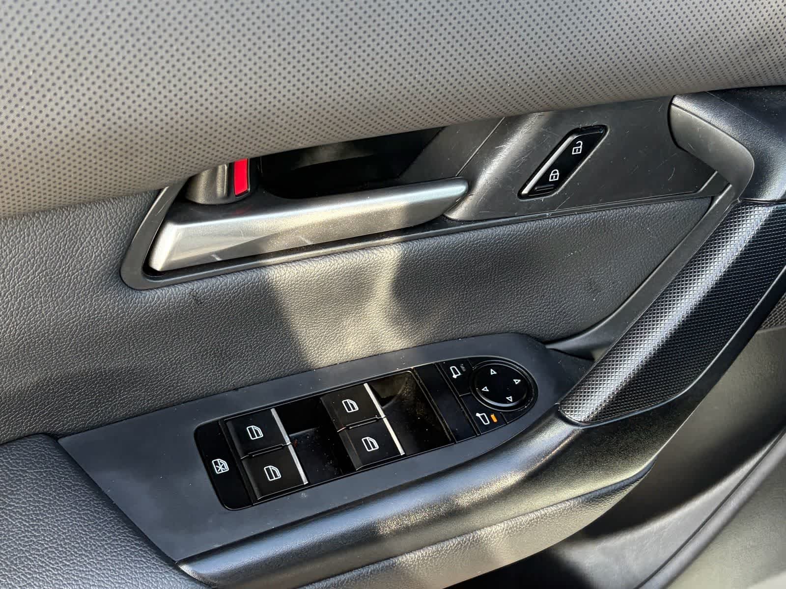 Thumbnail: 2025 Mazda CX-50 - 14