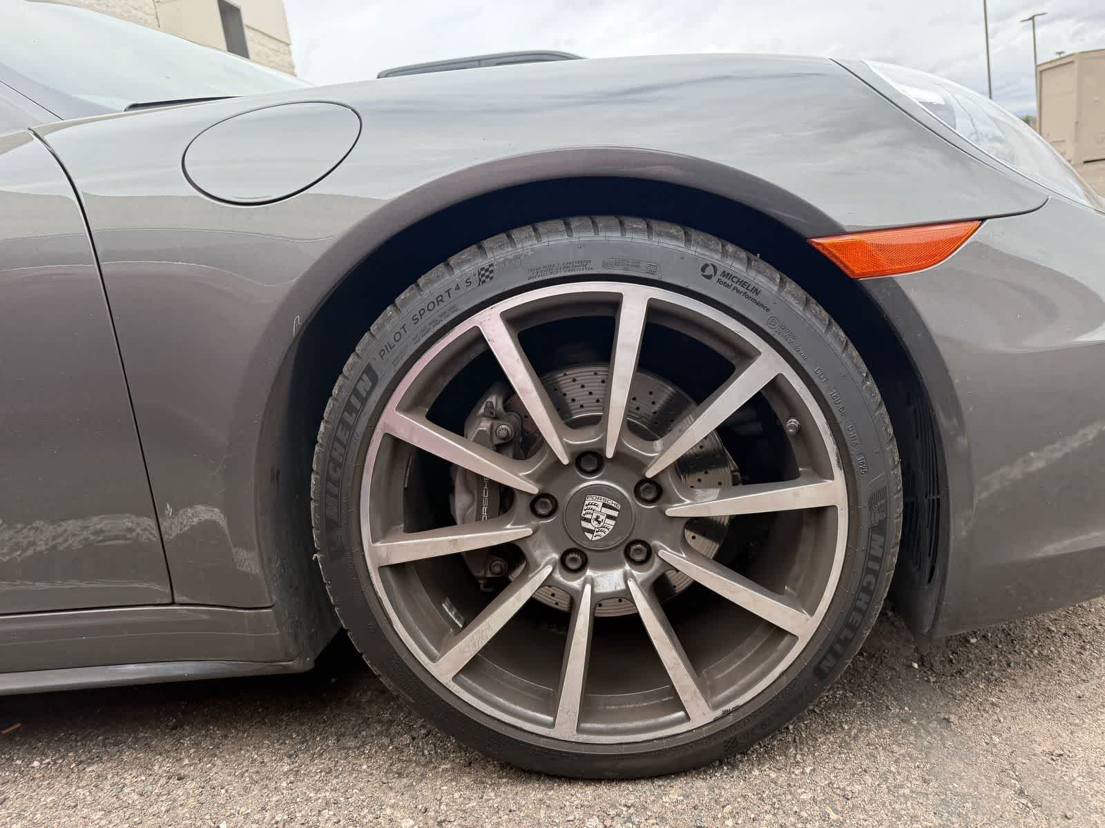 Thumbnail: 2016 Porsche 911 - 6