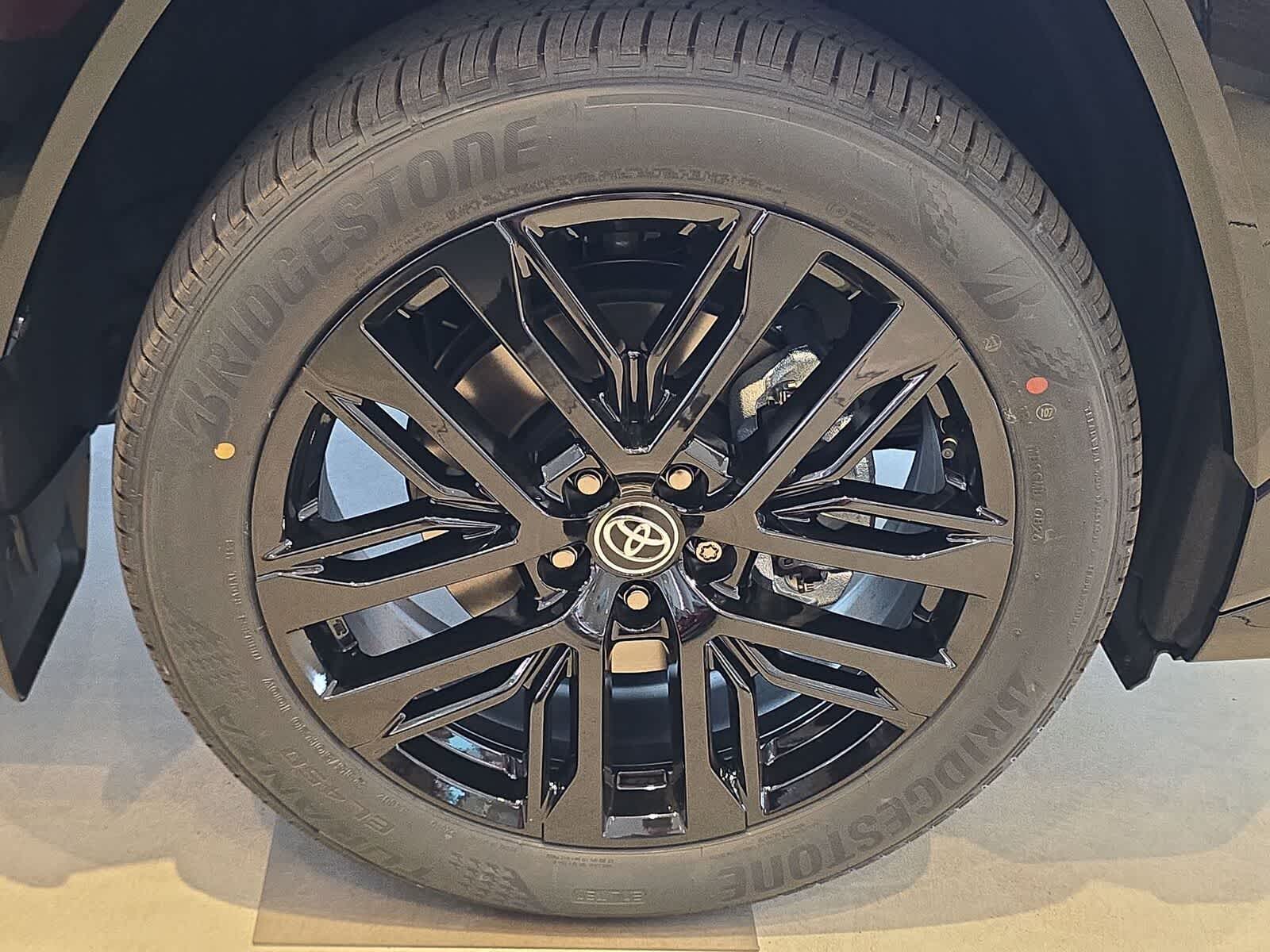 Thumbnail: 2026 Toyota RAV4 - 2