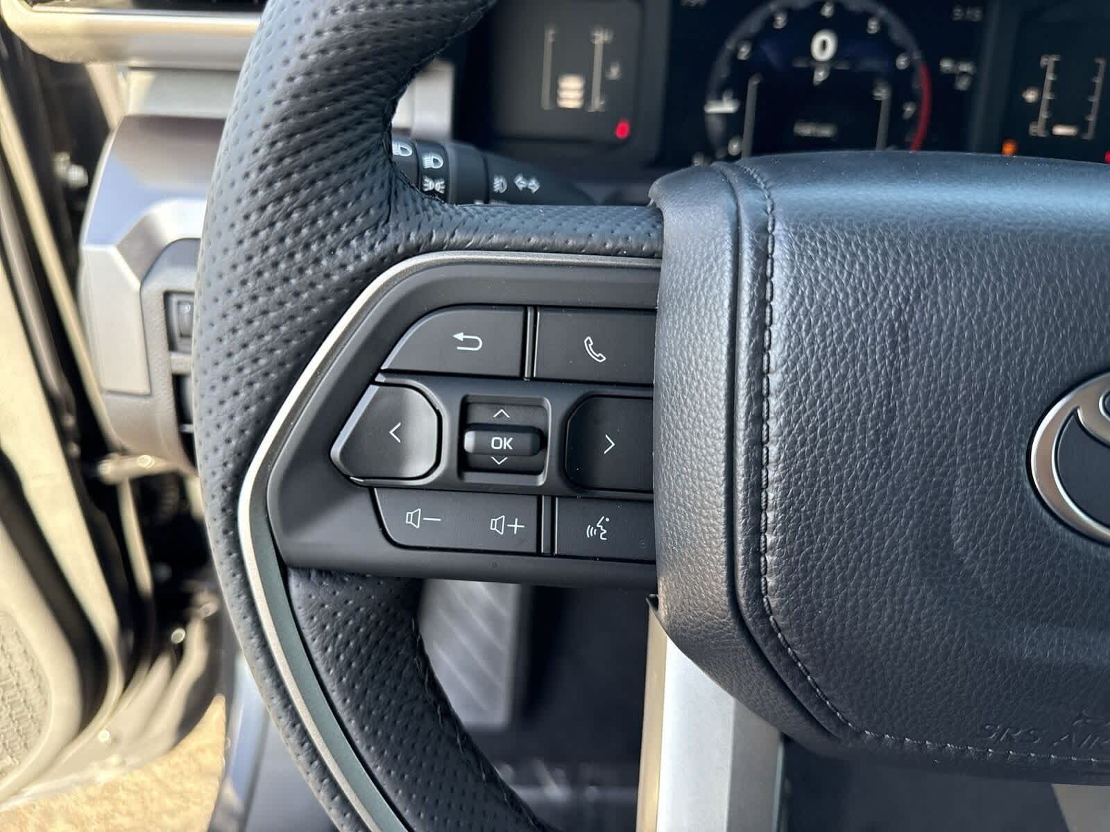 Thumbnail: 2025 Toyota Tacoma - 27