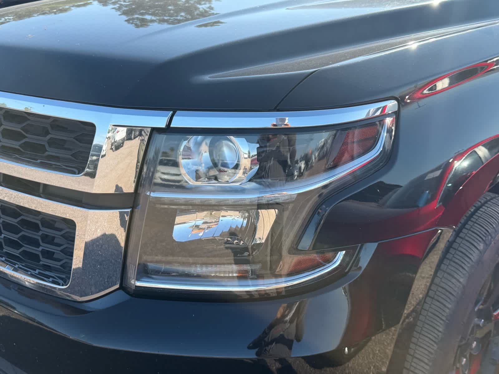 Thumbnail: 2018 Chevrolet Tahoe - 8