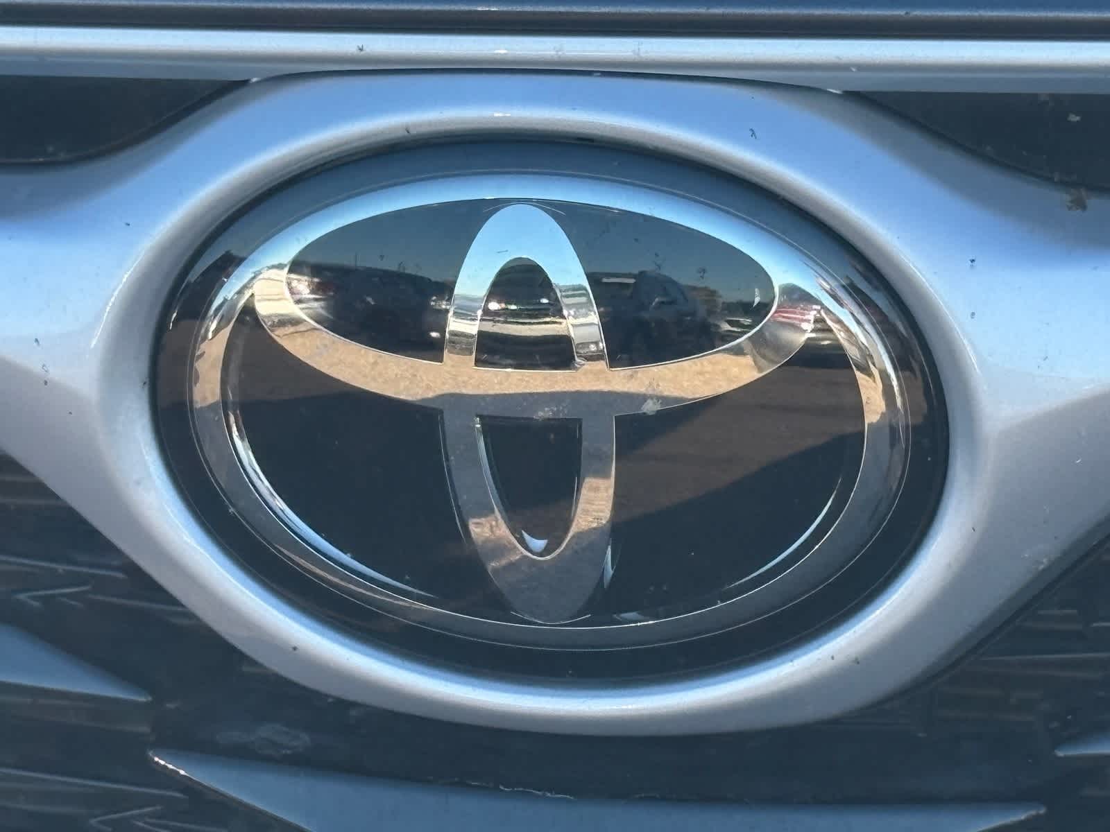 Thumbnail: 2022 Toyota Highlander - 6