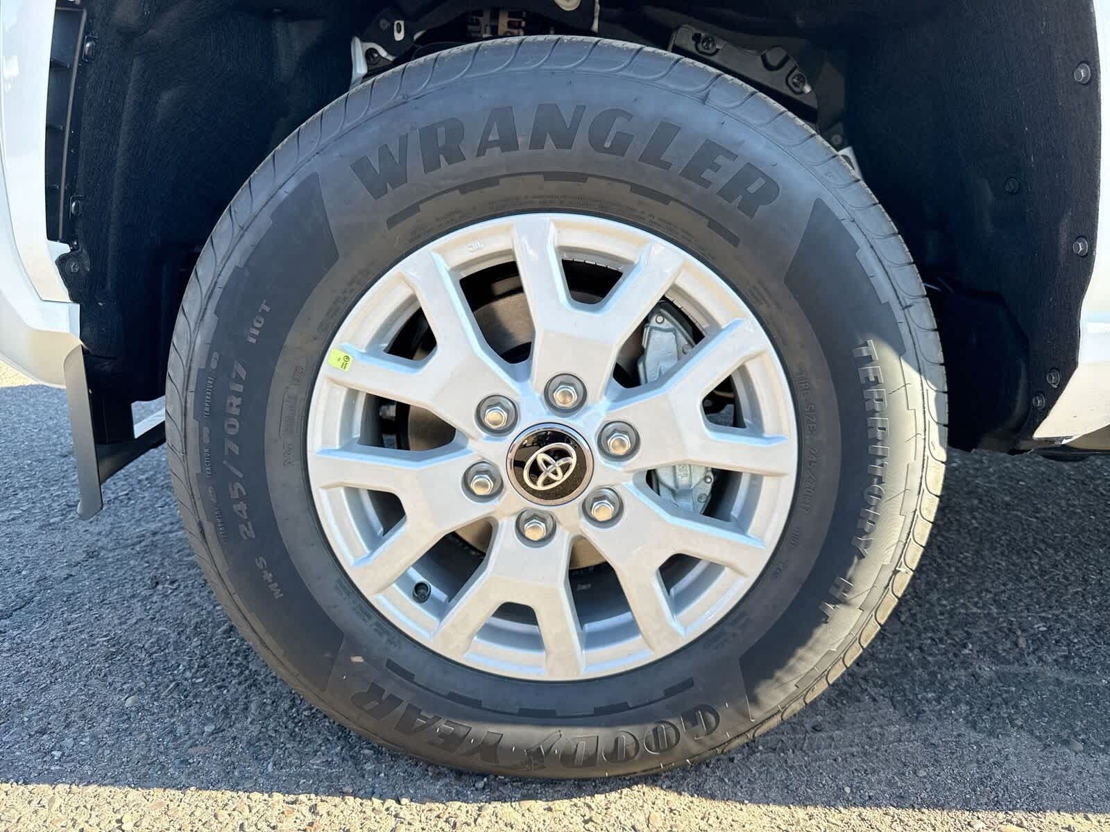 Thumbnail: 2025 Toyota Tacoma - 10