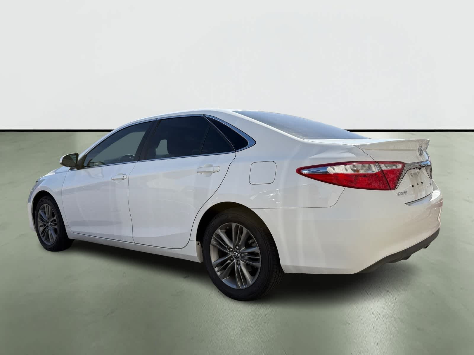 Thumbnail: 2017 Toyota Camry - 3