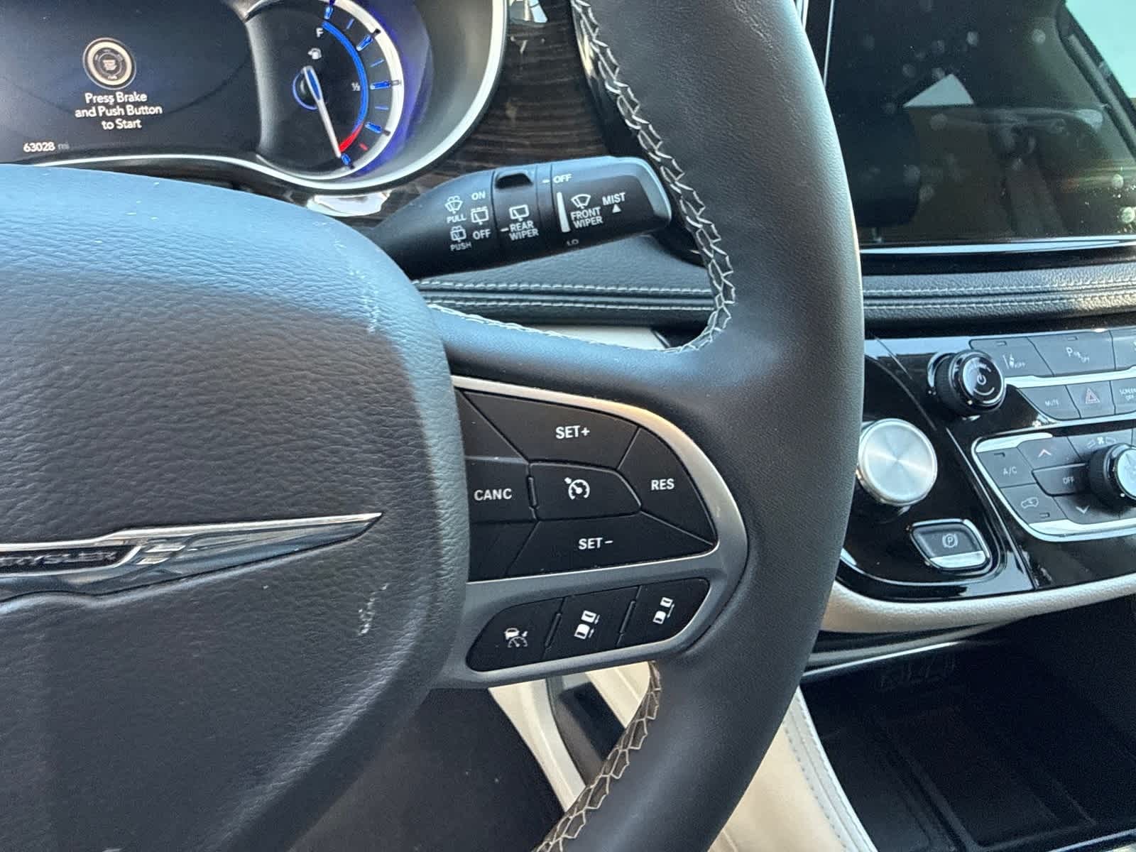 Thumbnail: 2023 Chrysler Pacifica - 16