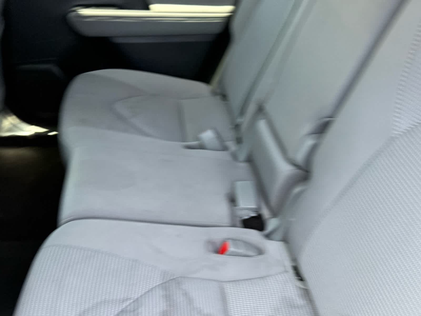 2023 Toyota Highlander LE 10