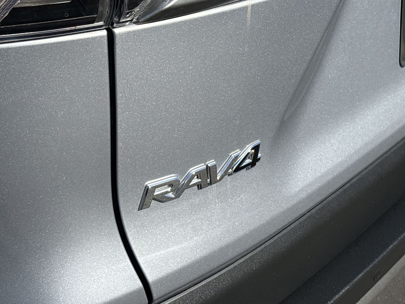 Thumbnail: 2022 Toyota RAV4 - 34