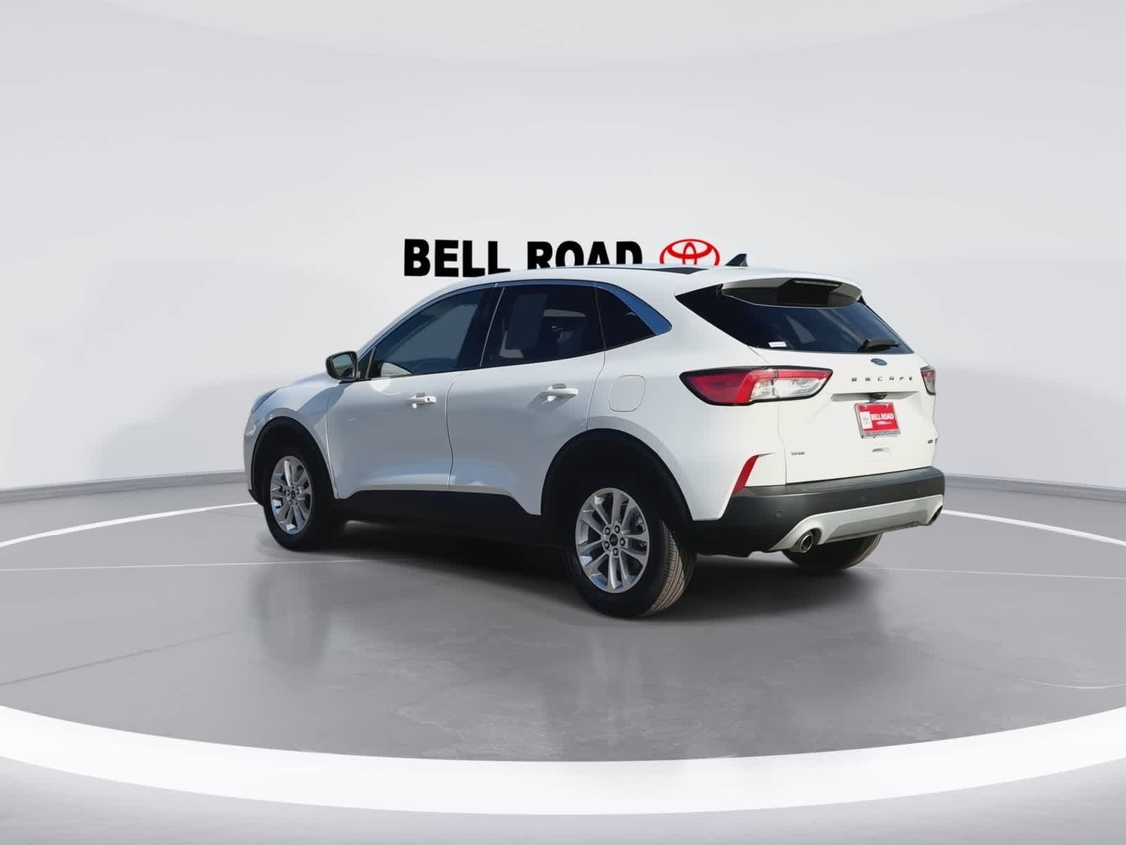 Thumbnail: 2022 Ford Escape - 6