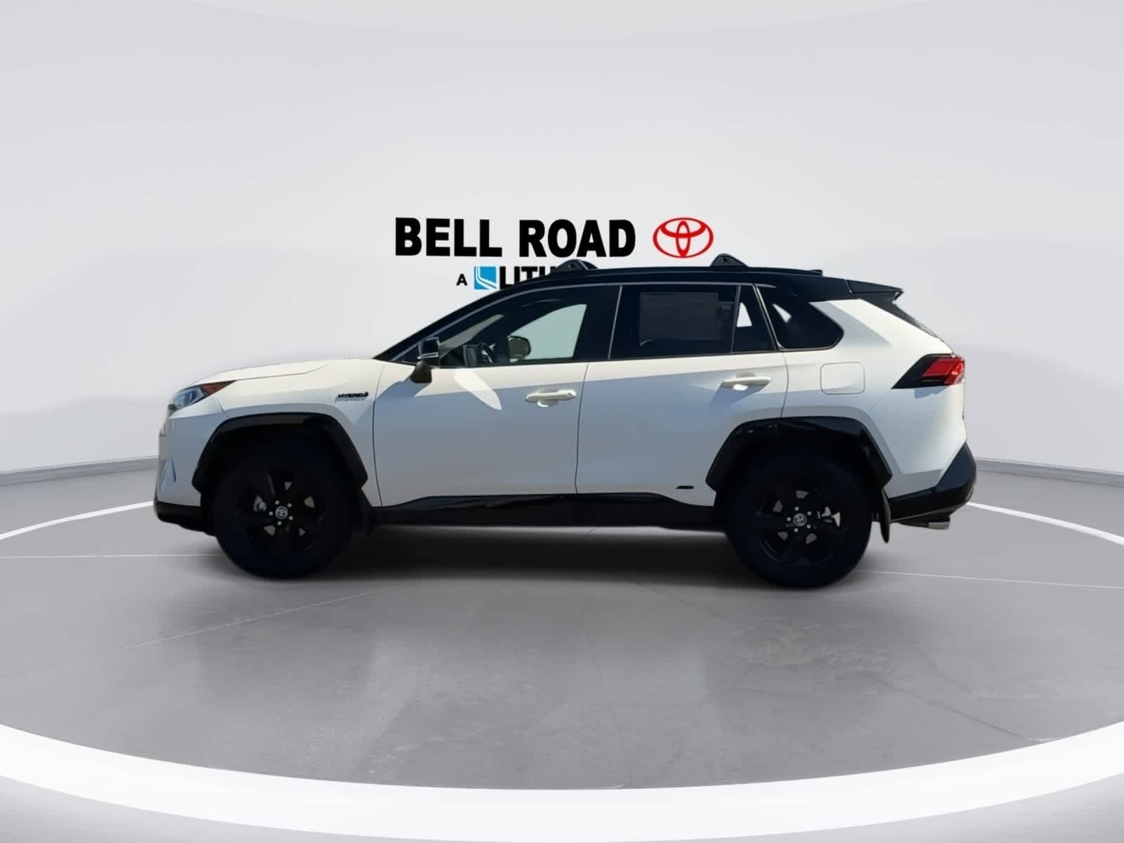 Thumbnail: 2020 Toyota RAV4 - 9