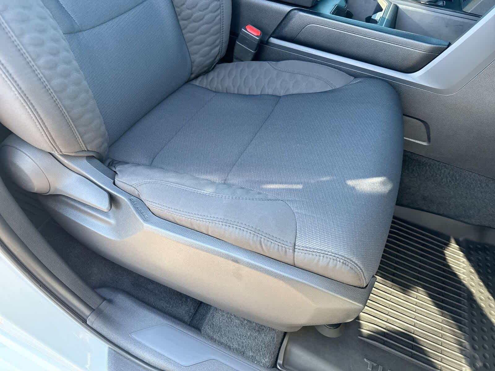 Thumbnail: 2025 Toyota Tundra - 12