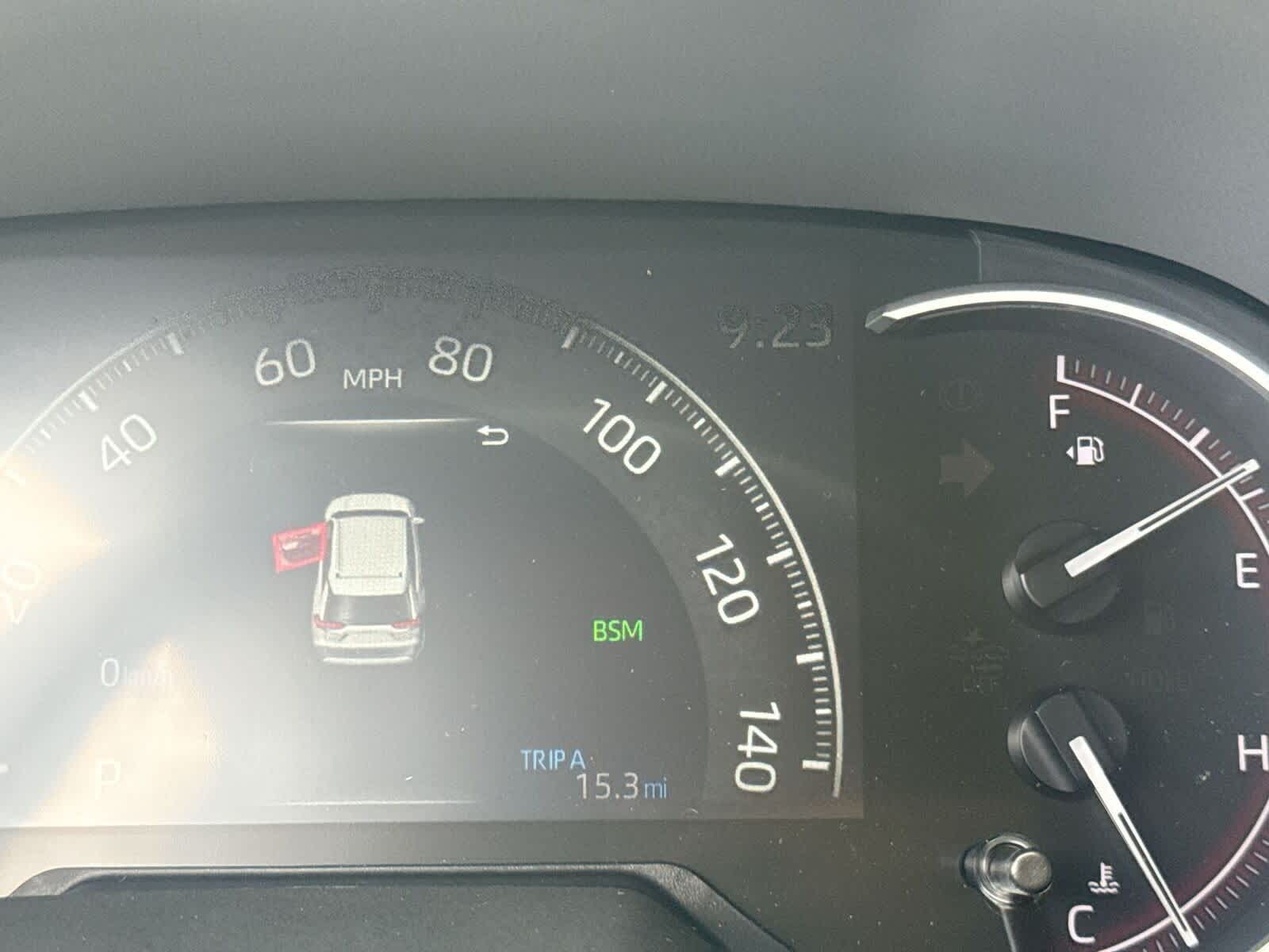 Thumbnail: 2025 Toyota RAV4 - 30