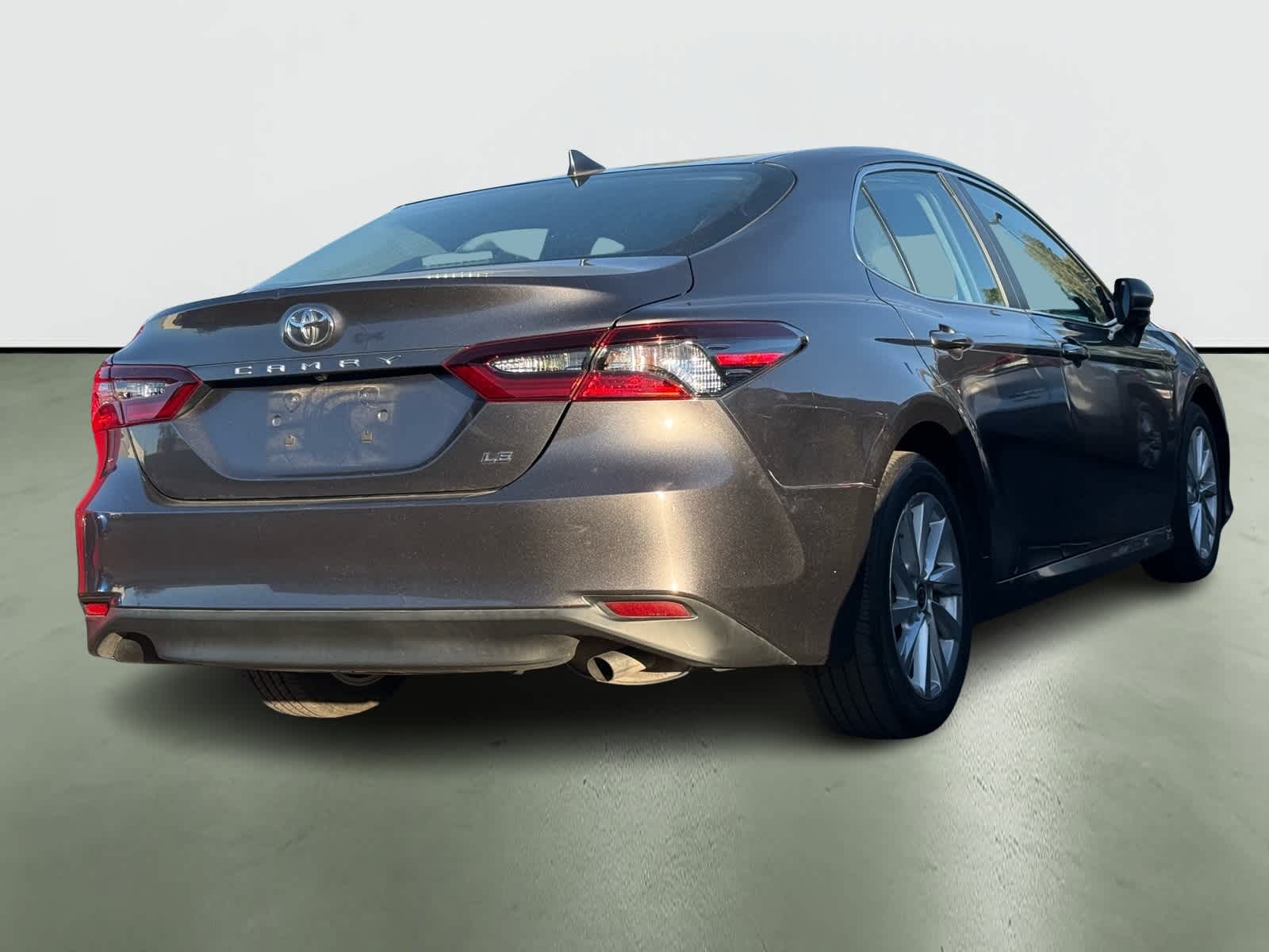Thumbnail: 2022 Toyota Camry - 4