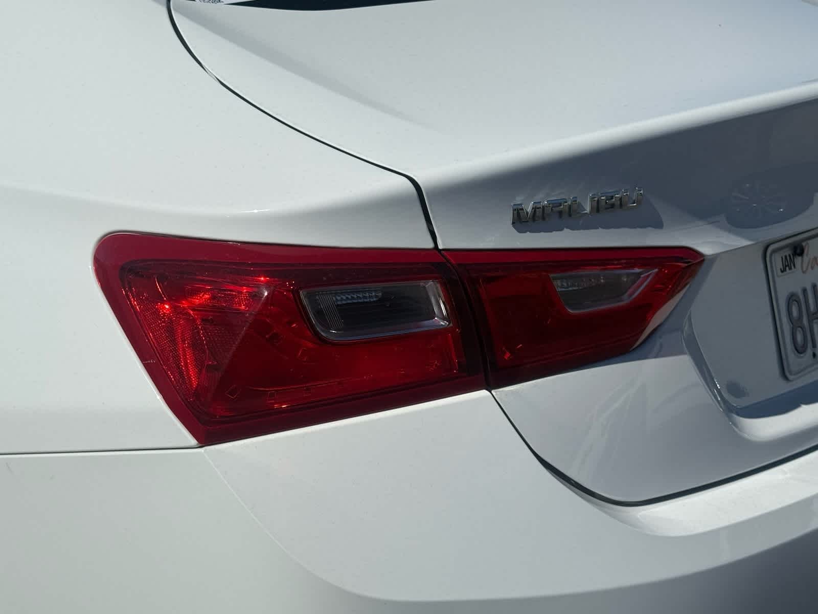 Thumbnail: 2018 Chevrolet Malibu - 10