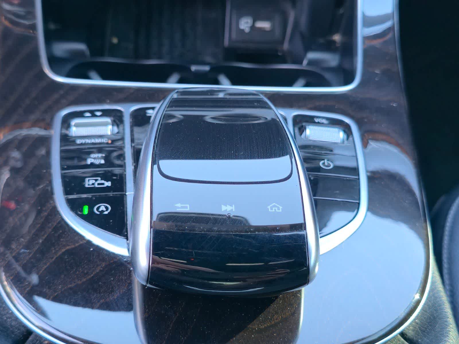 Thumbnail: 2019 Mercedes-Benz E-Class - 15