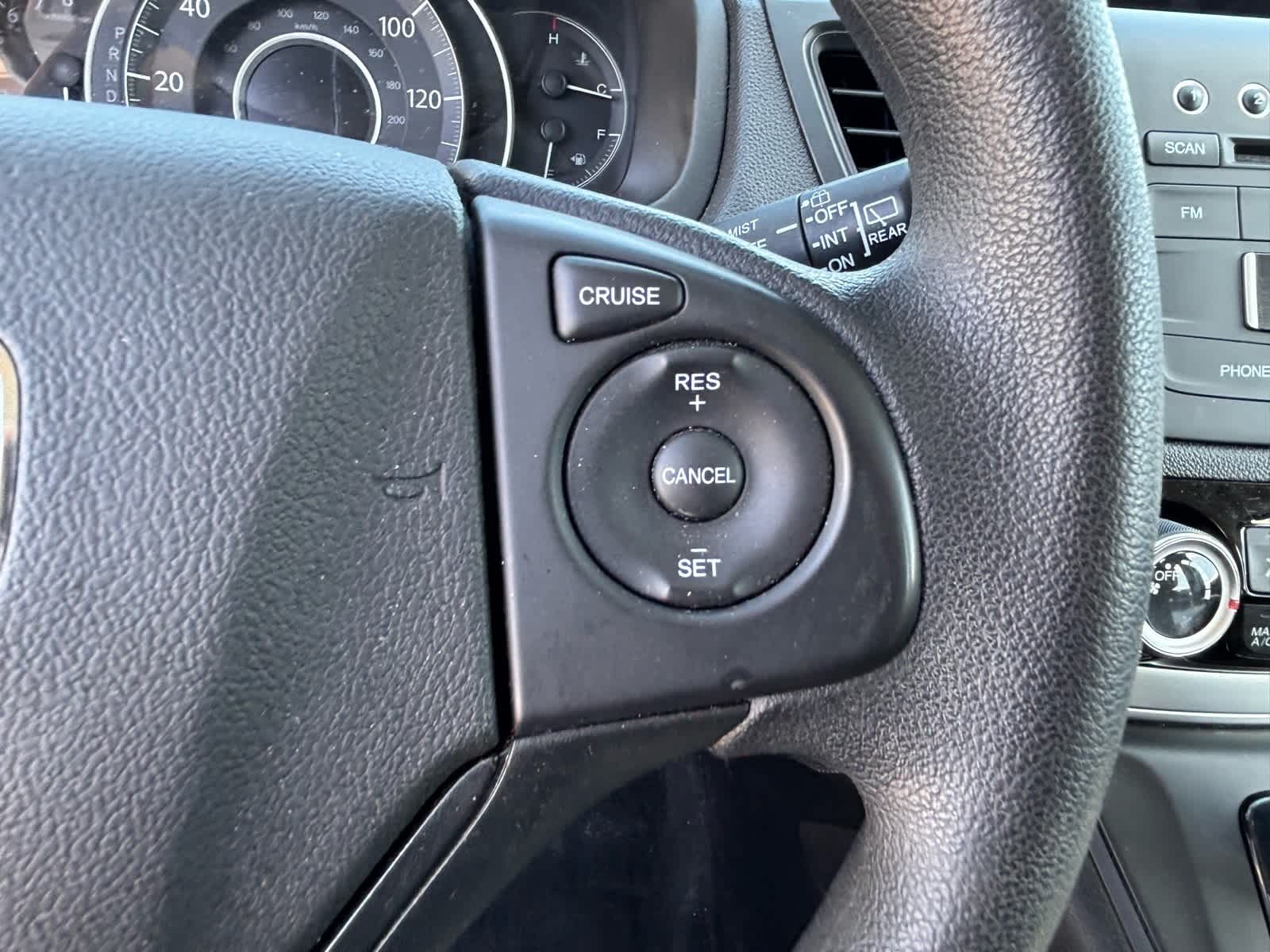 2016 Honda CR-V LX 11