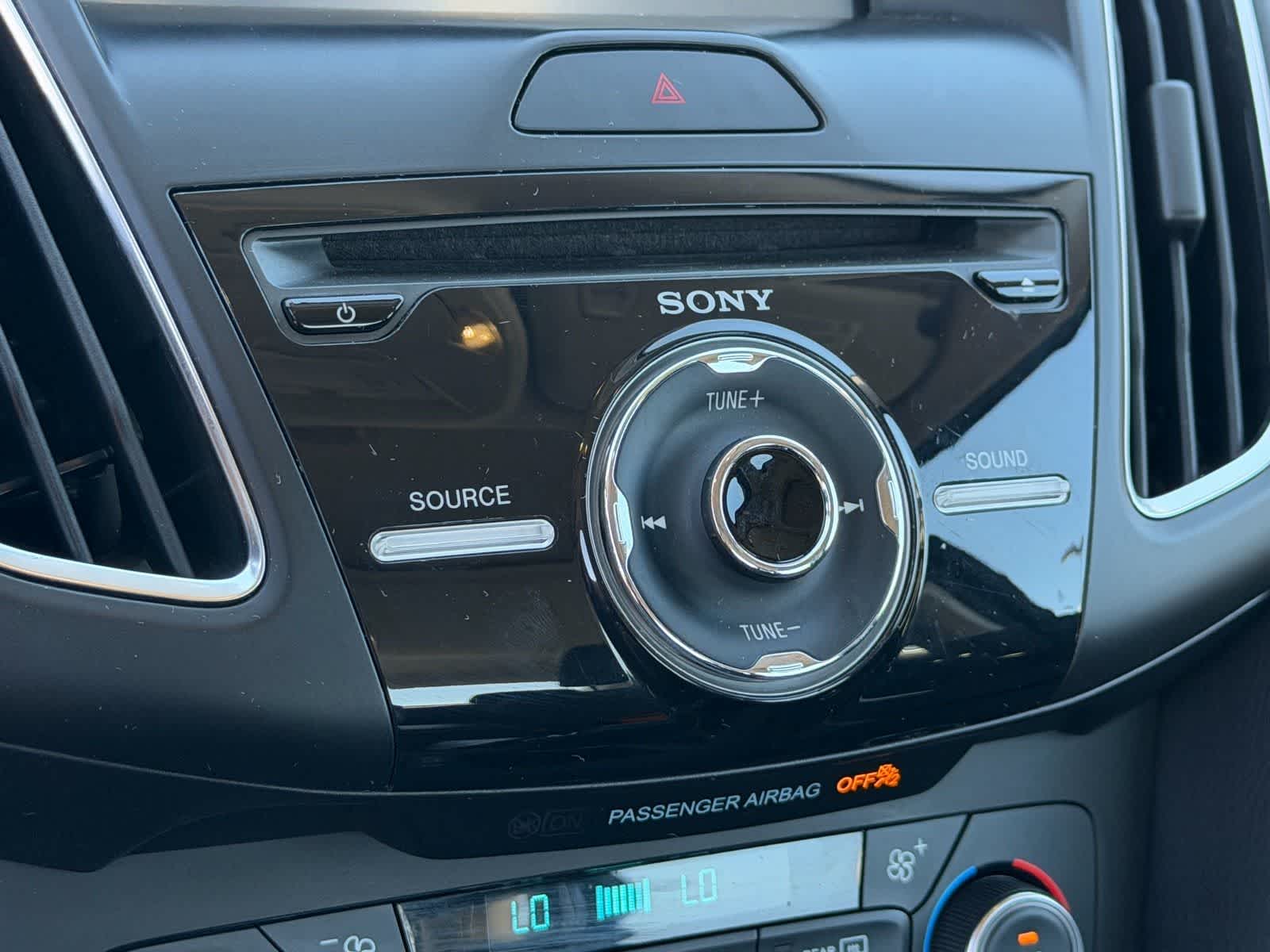 Thumbnail: 2017 Ford Focus - 12