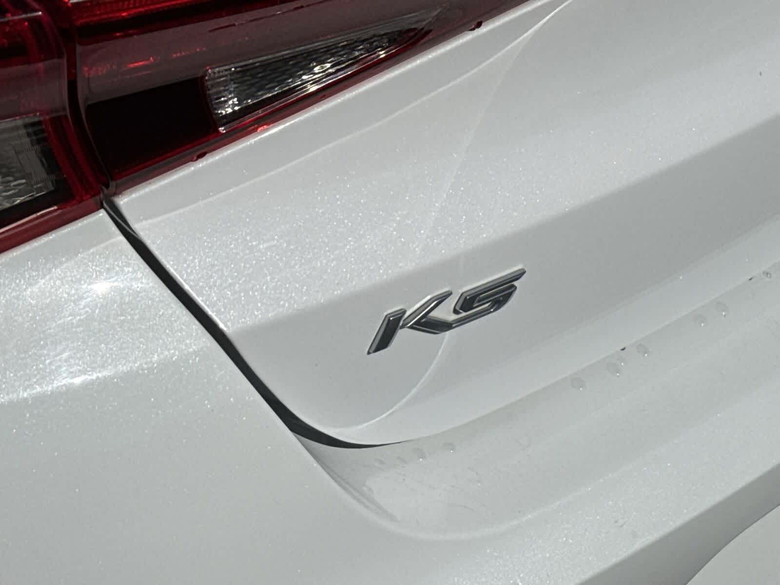 Thumbnail: 2022 Kia K5 - 33