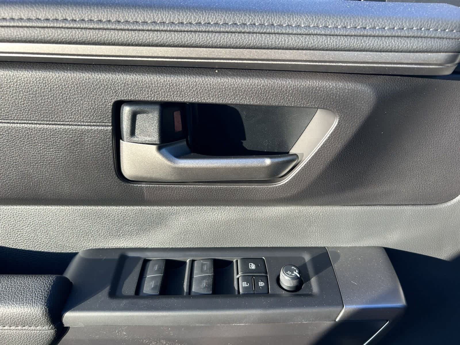 Thumbnail: 2024 Toyota Tundra - 18