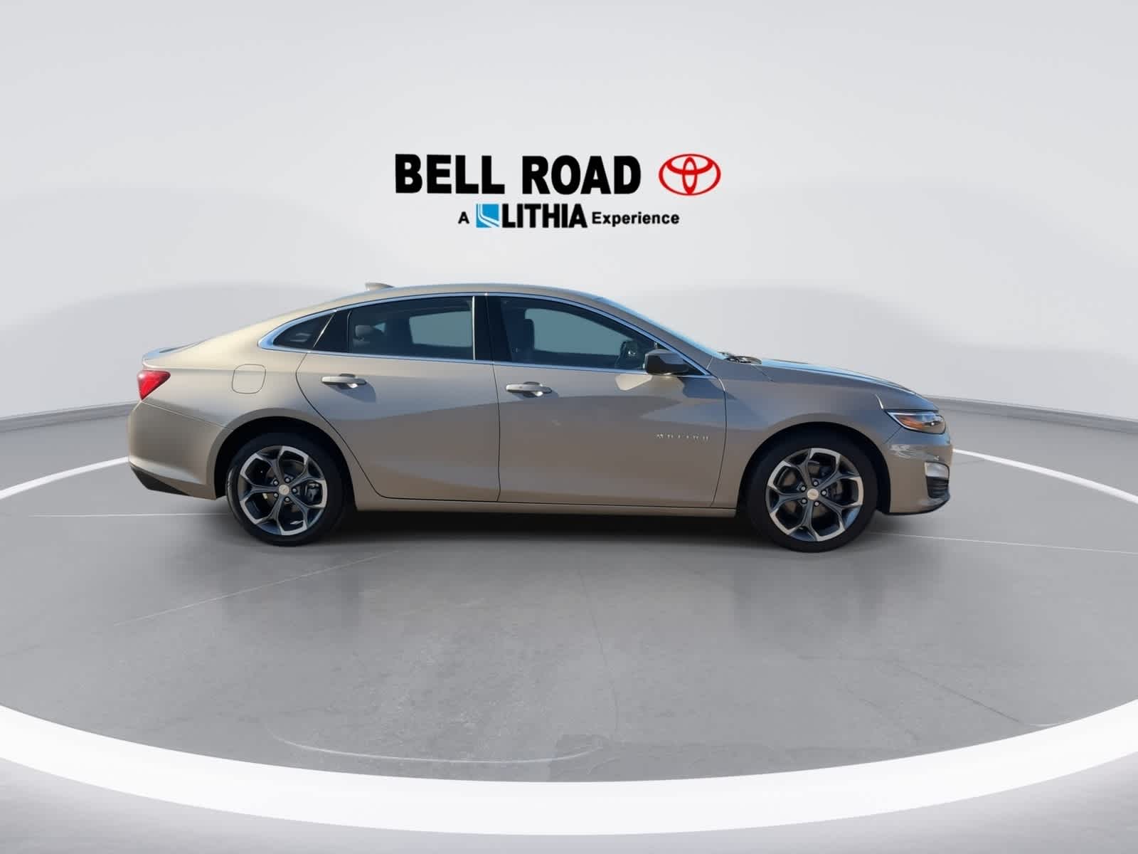 Thumbnail: 2023 Chevrolet Malibu - 9