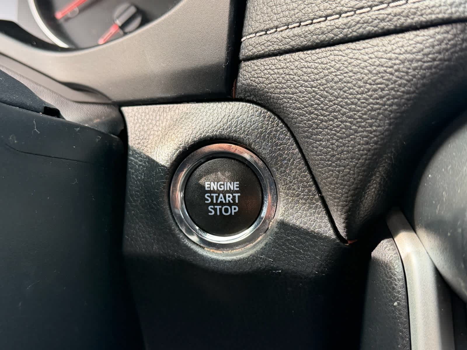 Thumbnail: 2021 Toyota RAV4 - 14