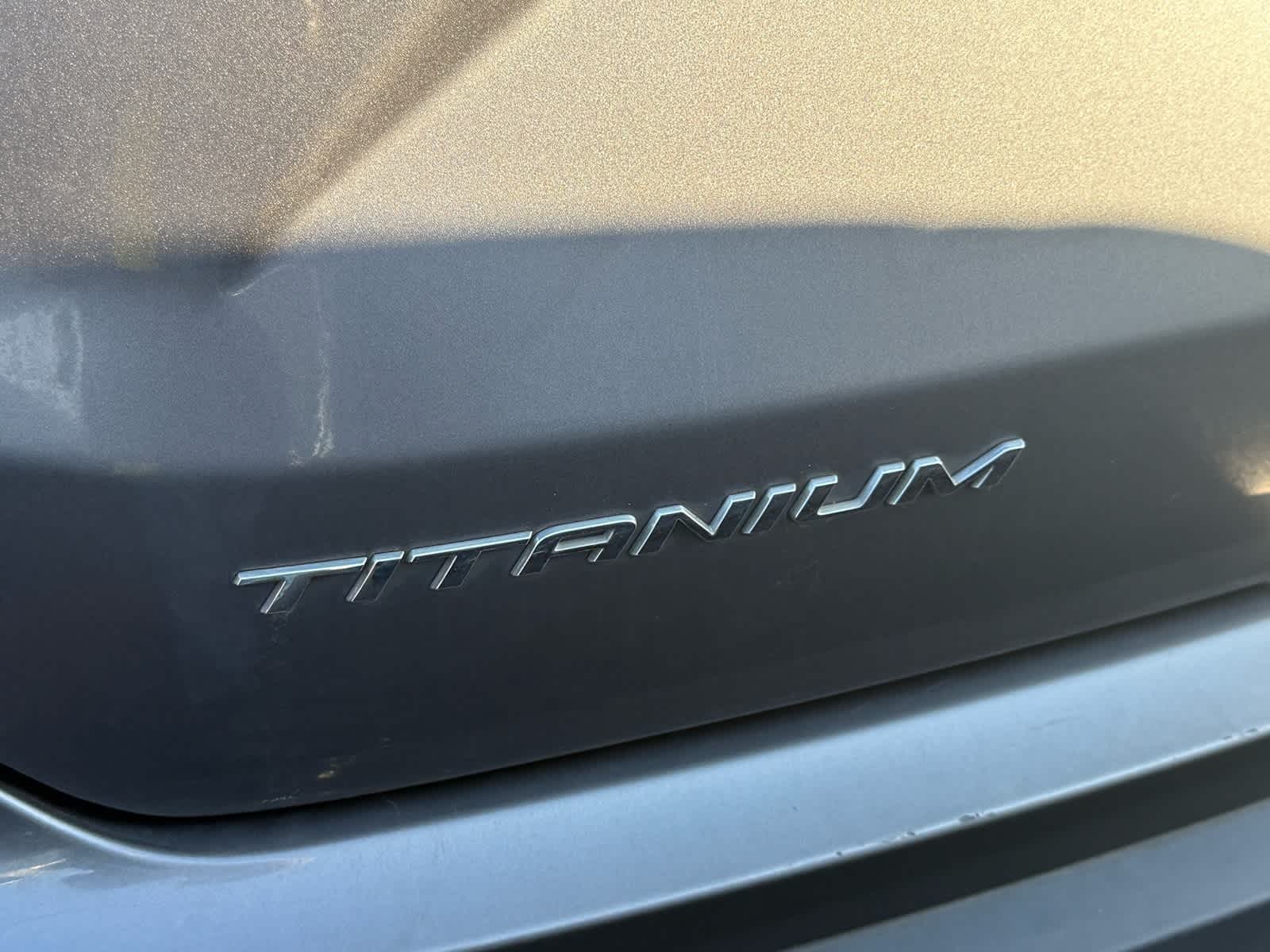 2022 Ford Edge Titanium 5