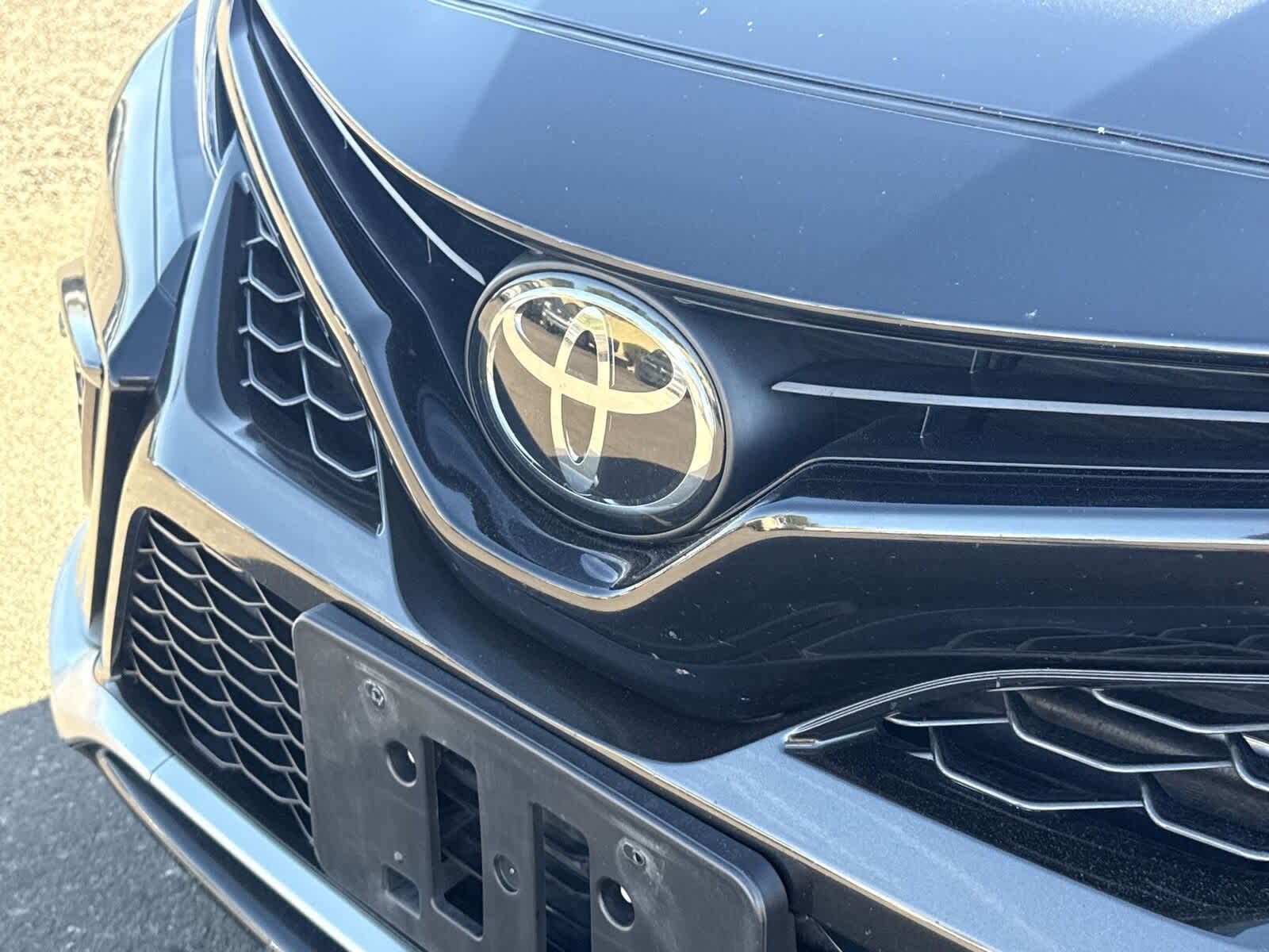 Thumbnail: 2023 Toyota Camry - 32