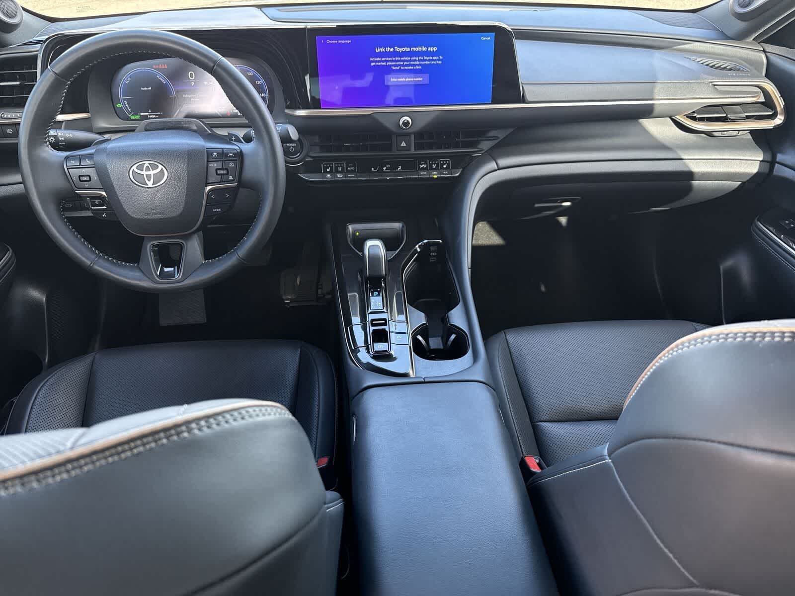 Thumbnail: 2025 Toyota Crown Signia - 16