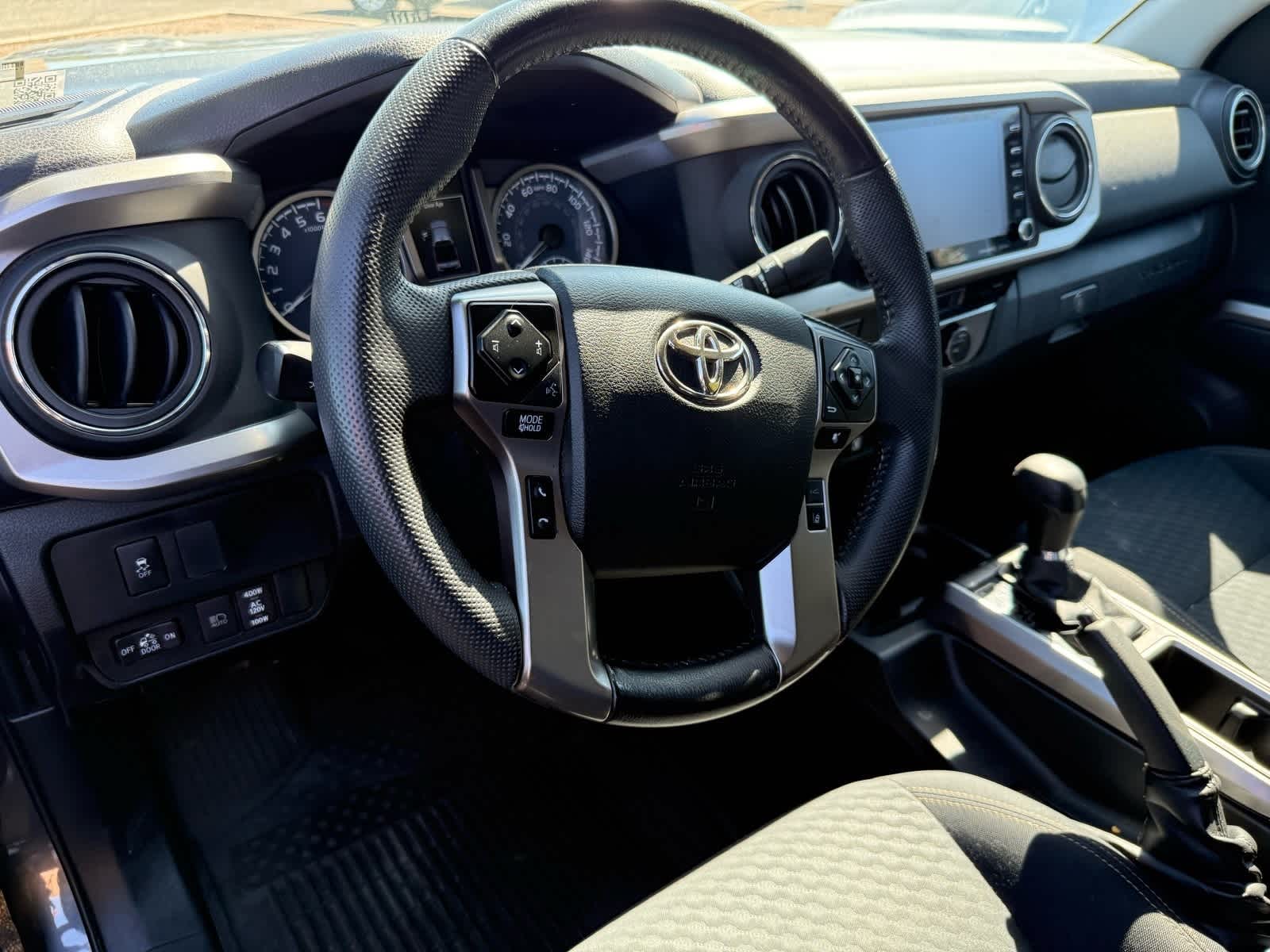 Thumbnail: 2023 Toyota Tacoma - 14