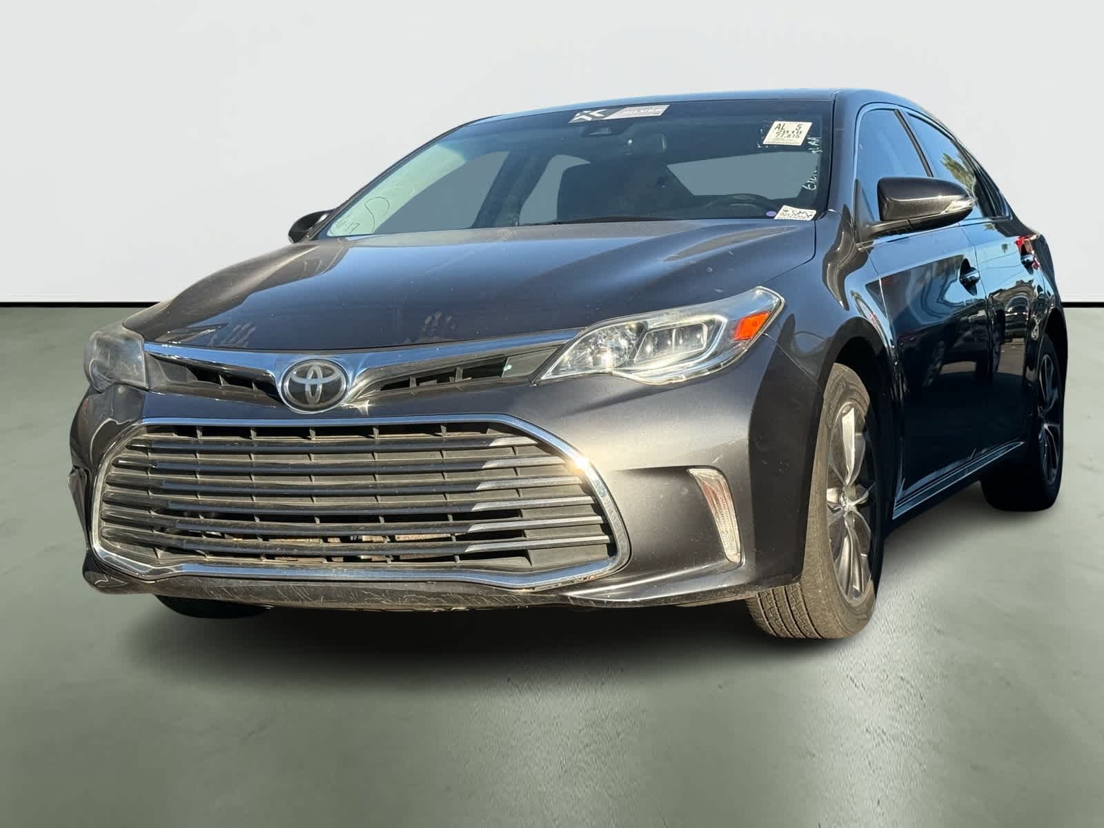 Thumbnail: 2018 Toyota Avalon - 2