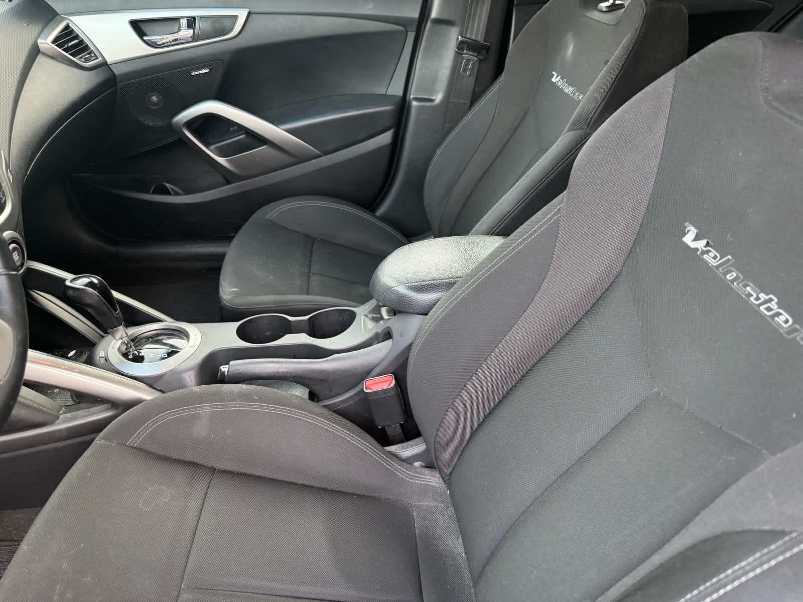 Thumbnail: 2017 Hyundai Veloster - 13