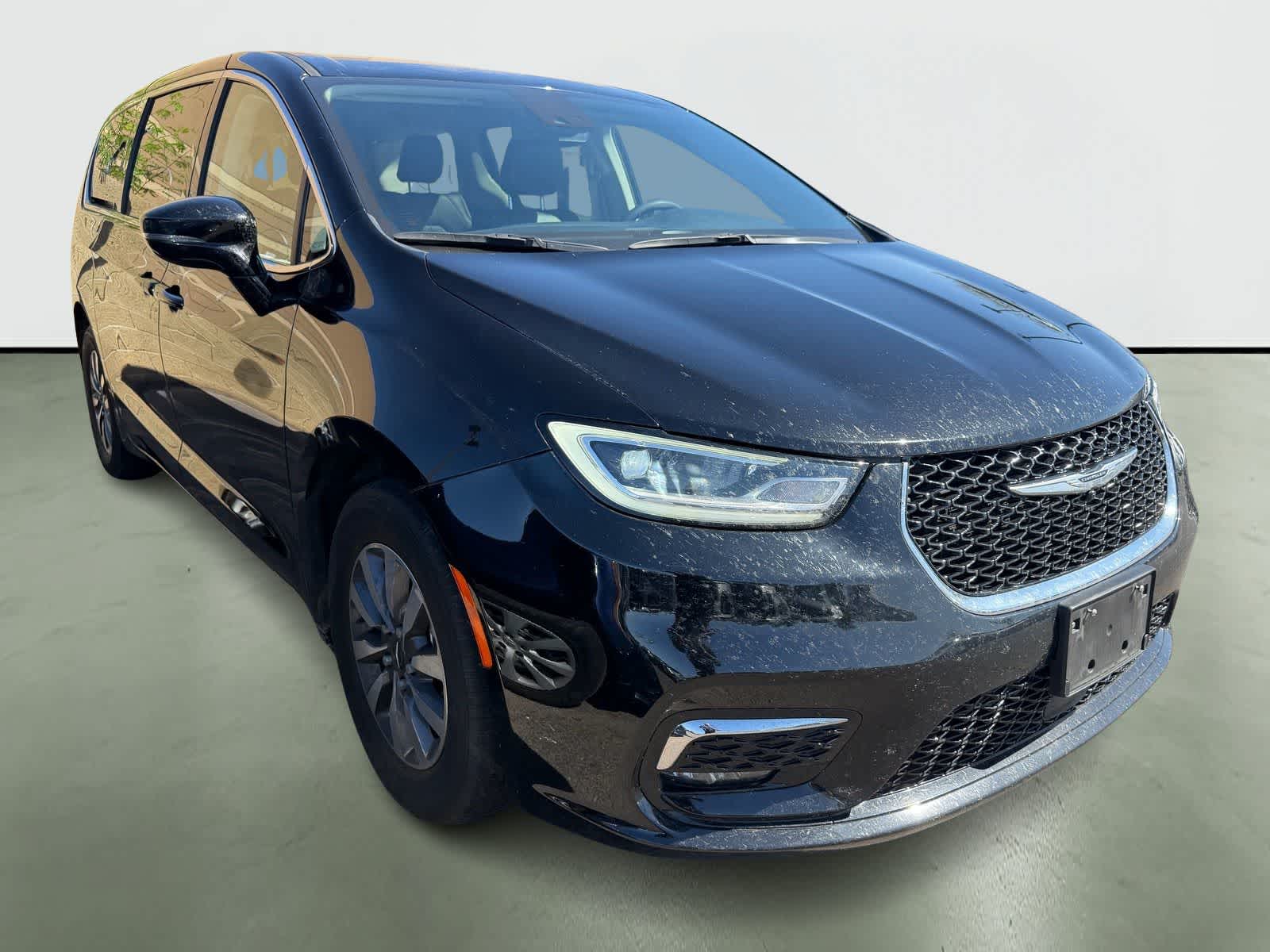 Thumbnail: 2024 Chrysler Pacifica - 4